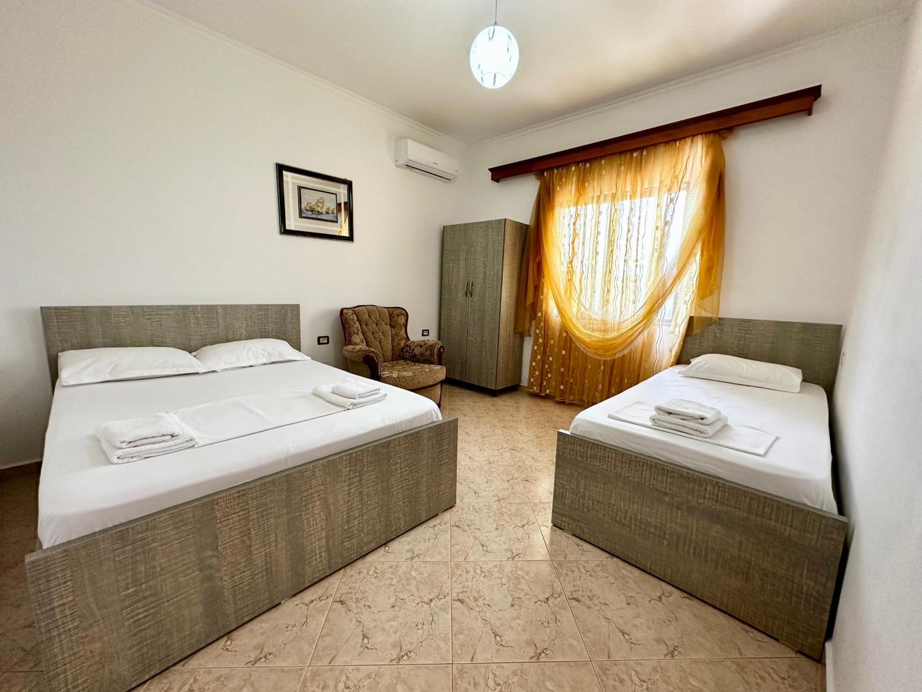 Jeti Guesthouse