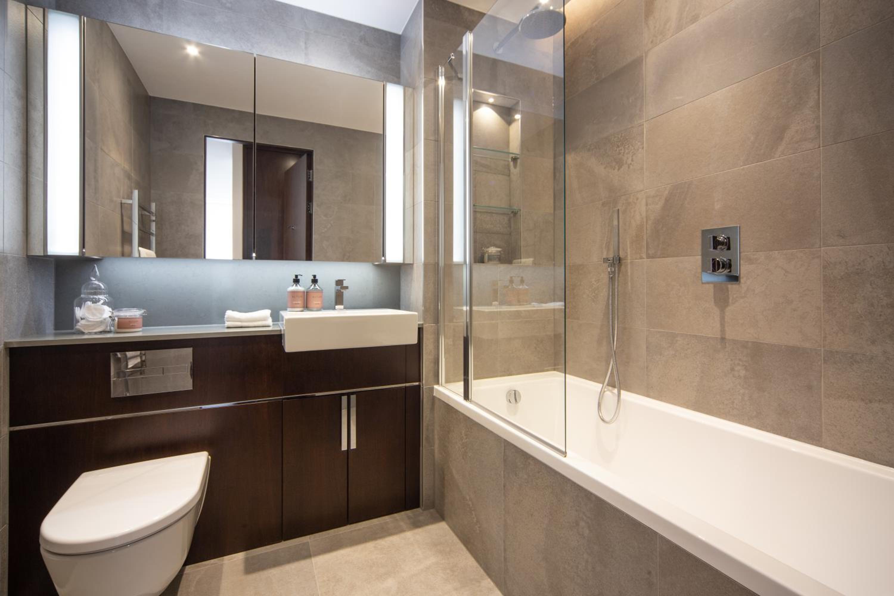 Thornes House Apartments
