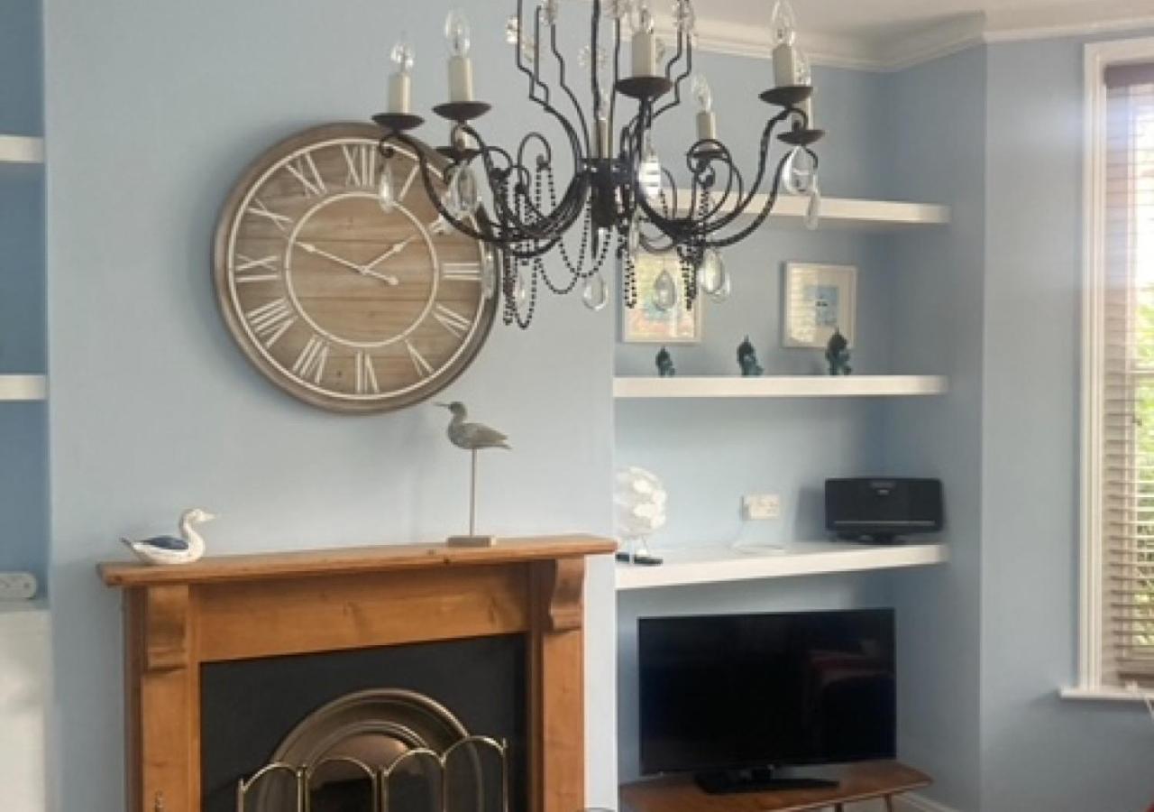1 Bed in Swanage oc-wy357 view 2