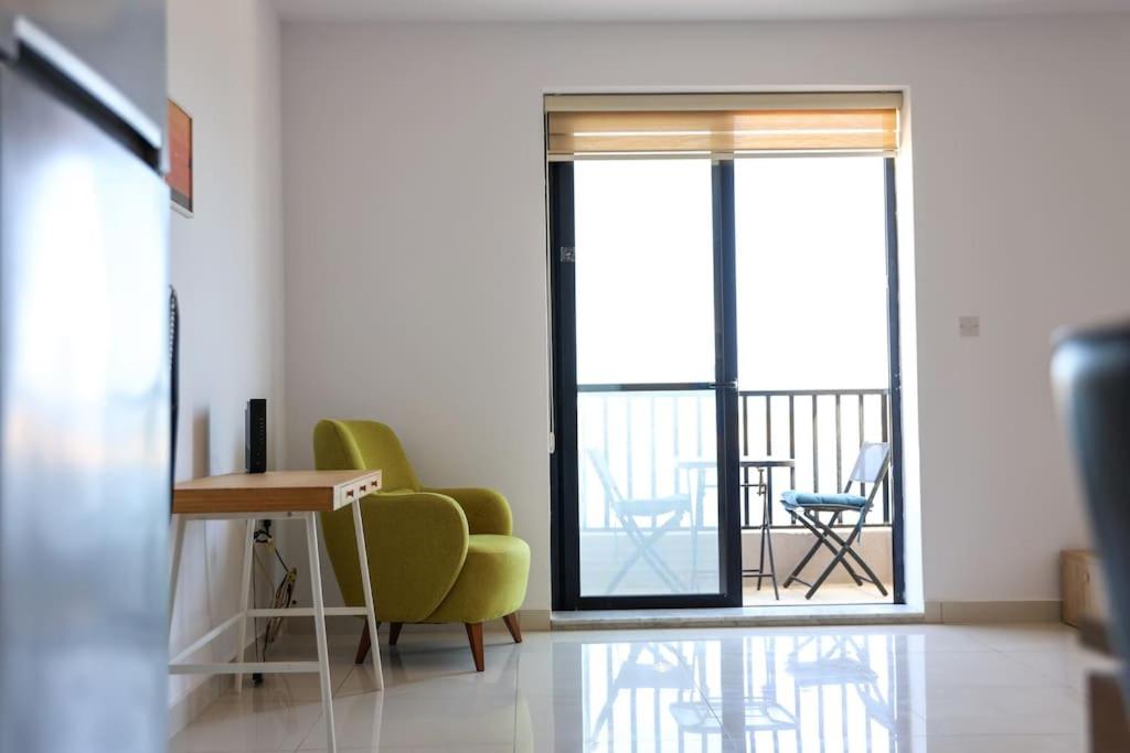 Stunning Sea View Haven at Seabreeze Court view 3