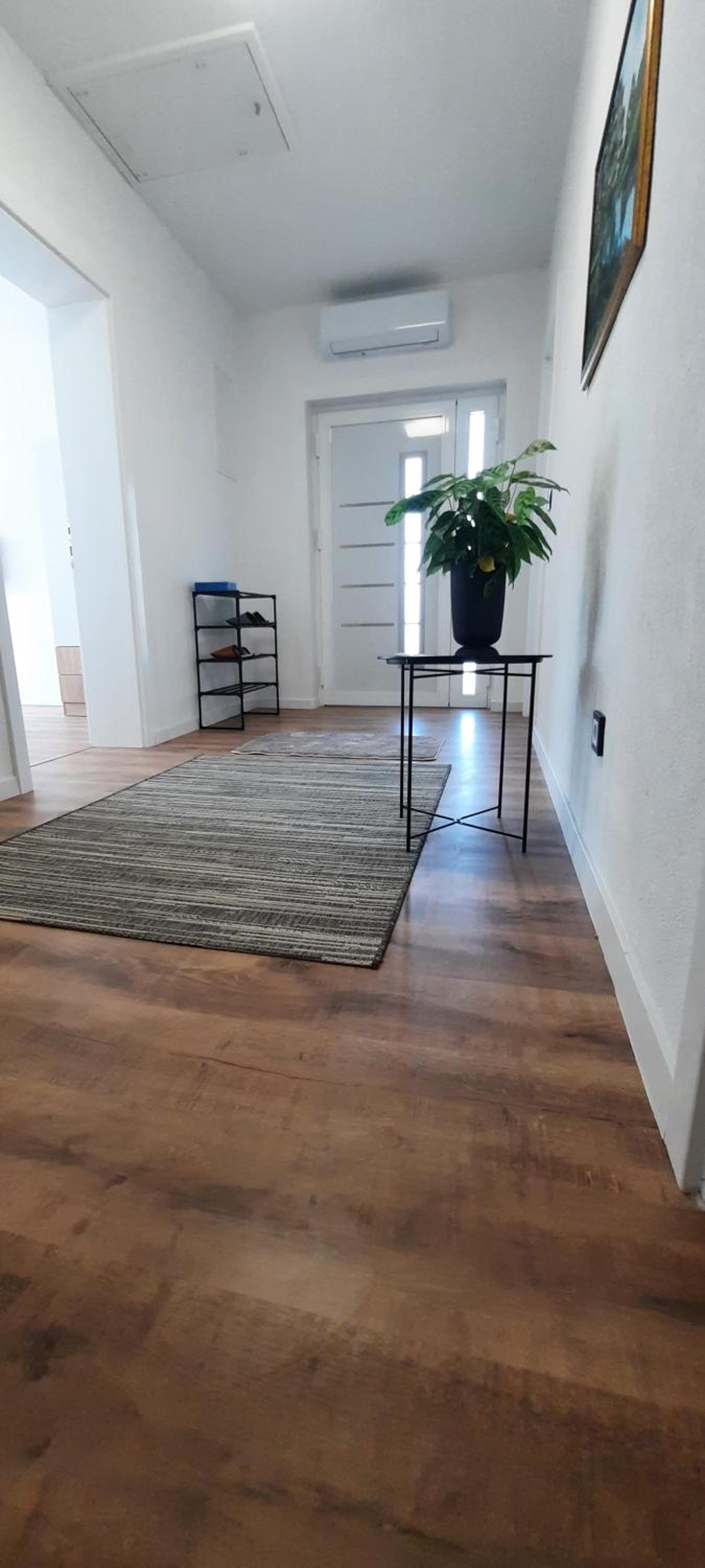 Apartments White House Bihac