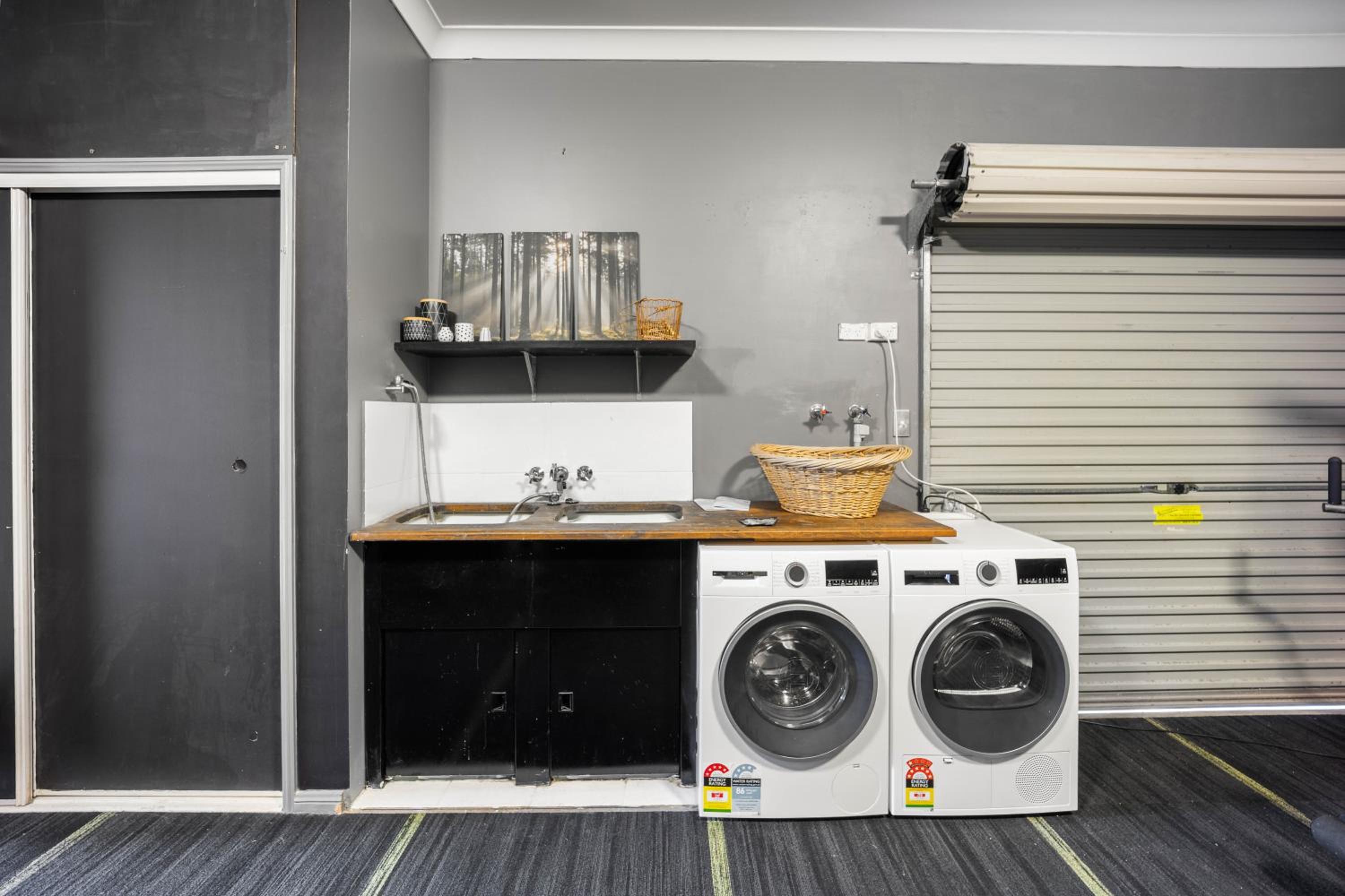 Charming group getaway - 9 mins to Burleigh beach