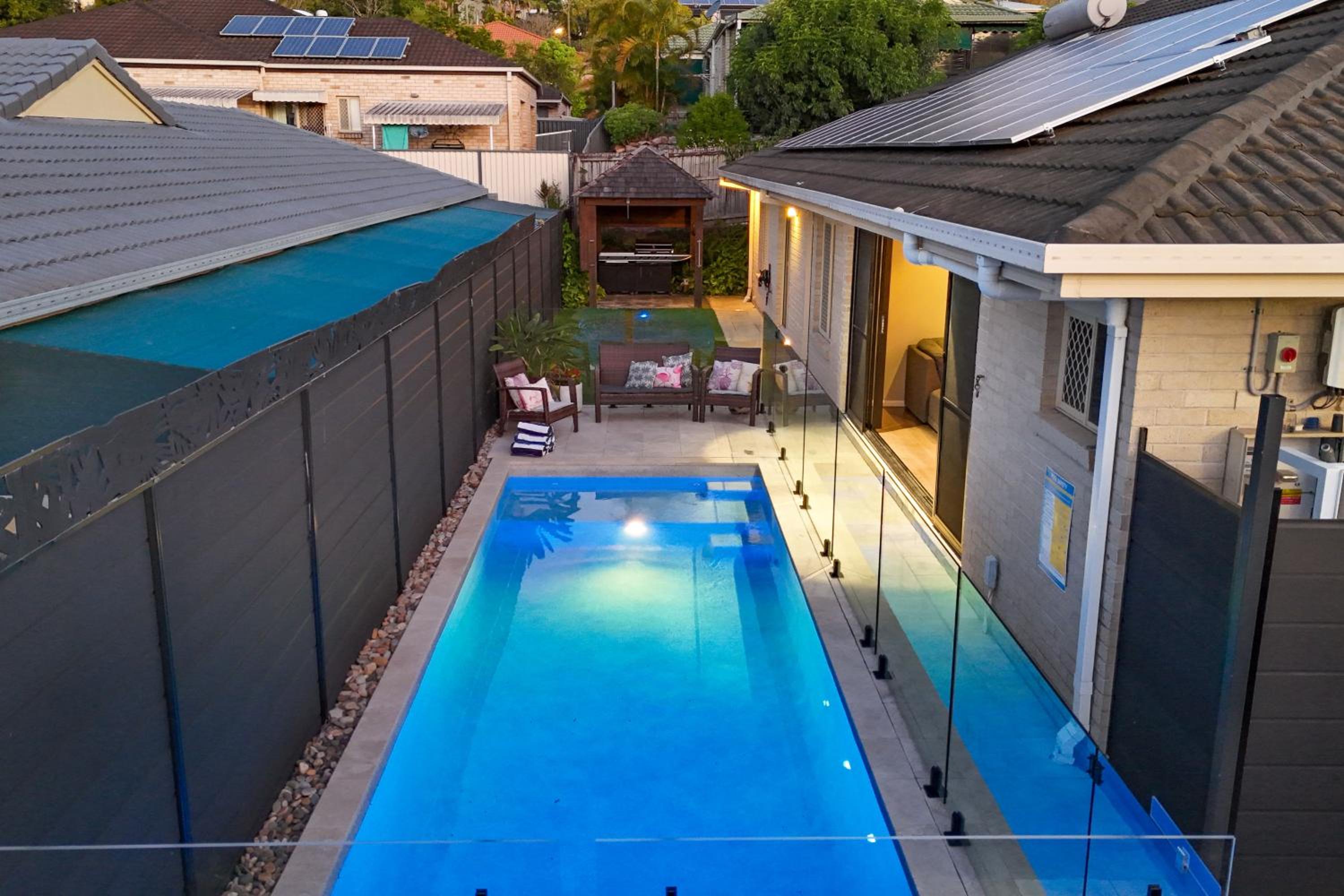 Charming group getaway - 9 mins to Burleigh beach
