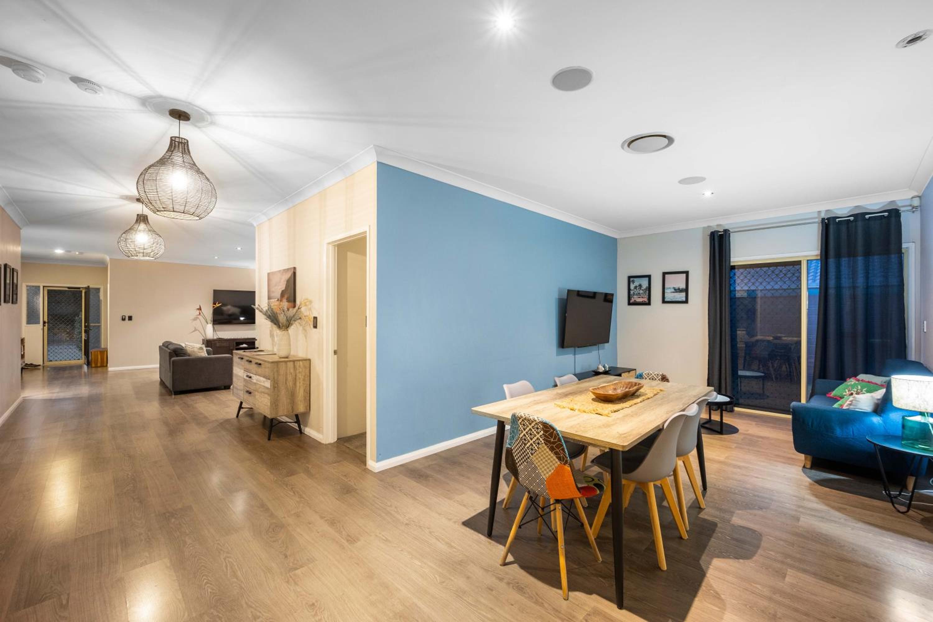 Charming group getaway - 9 mins to Burleigh beach