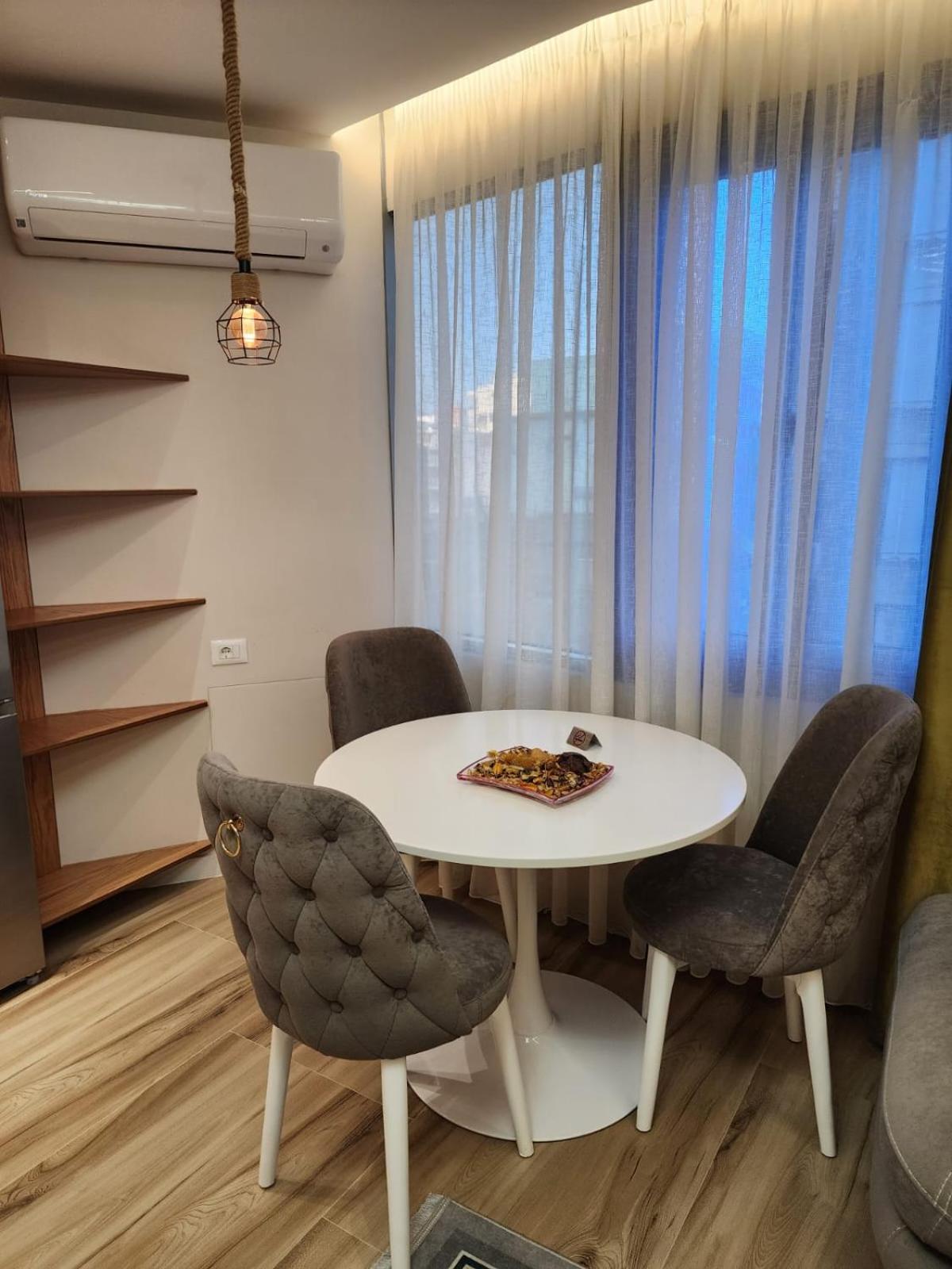 Orange City Center Apartment