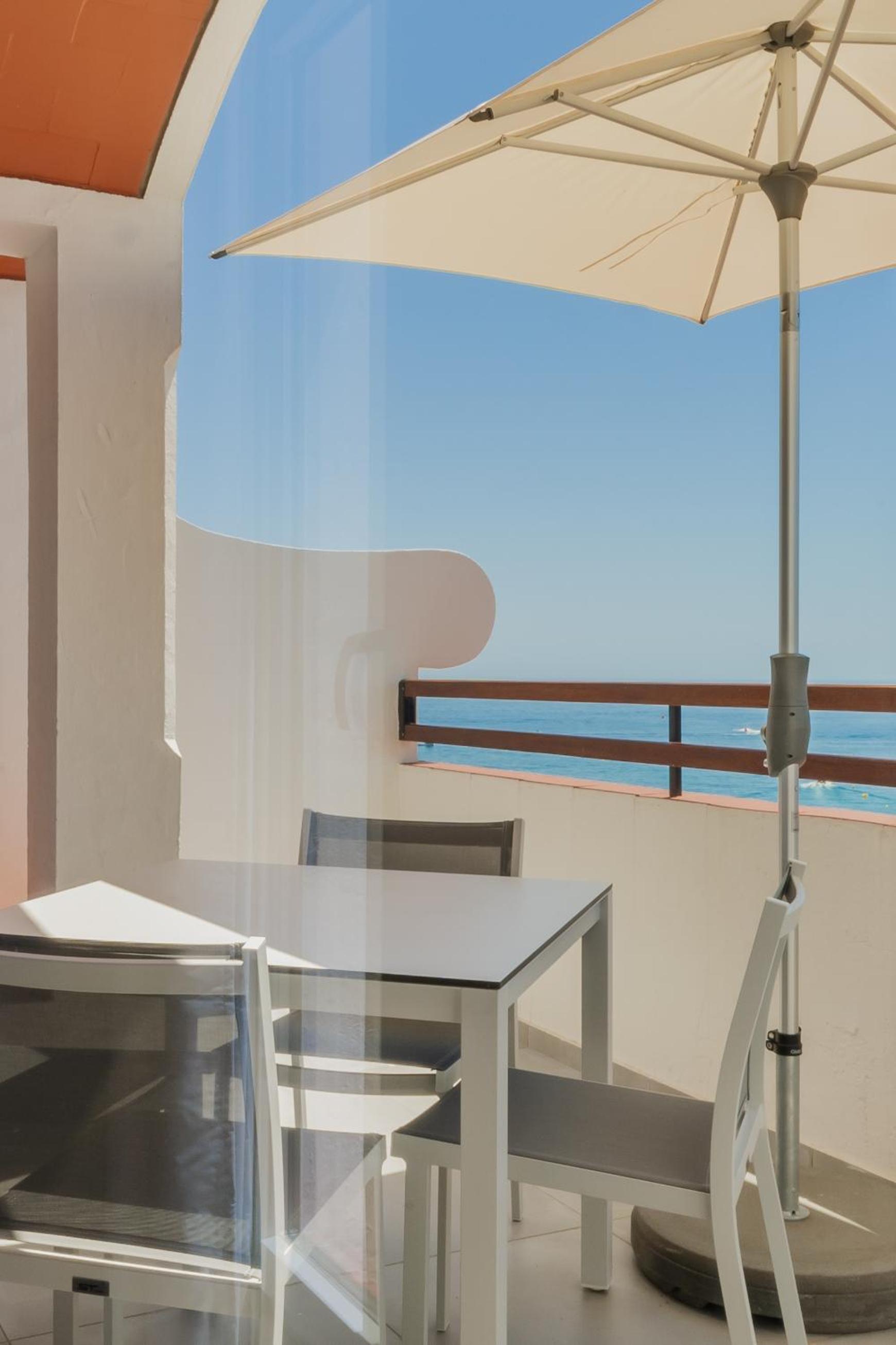 MUPA Apartments