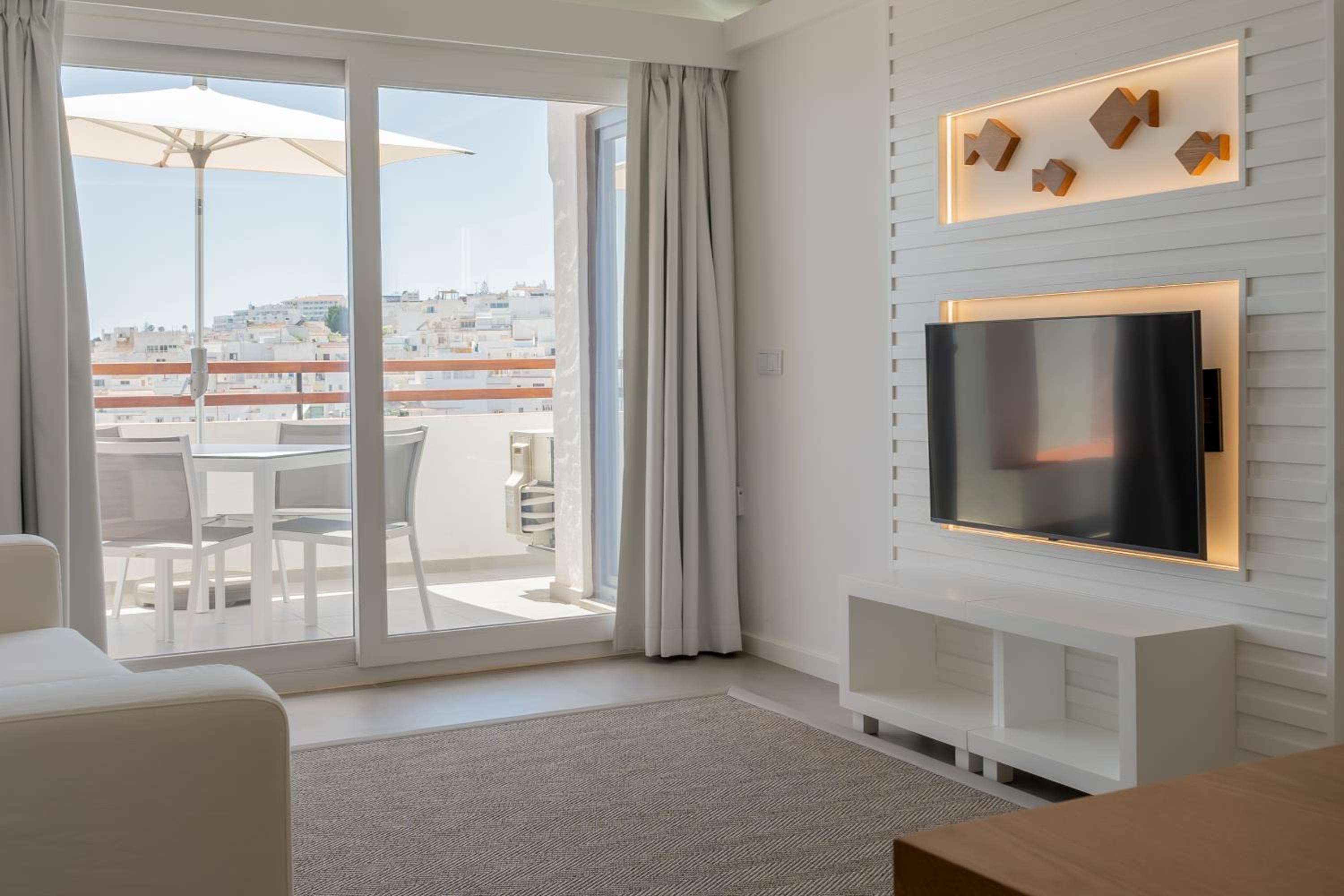 MUPA Apartments
