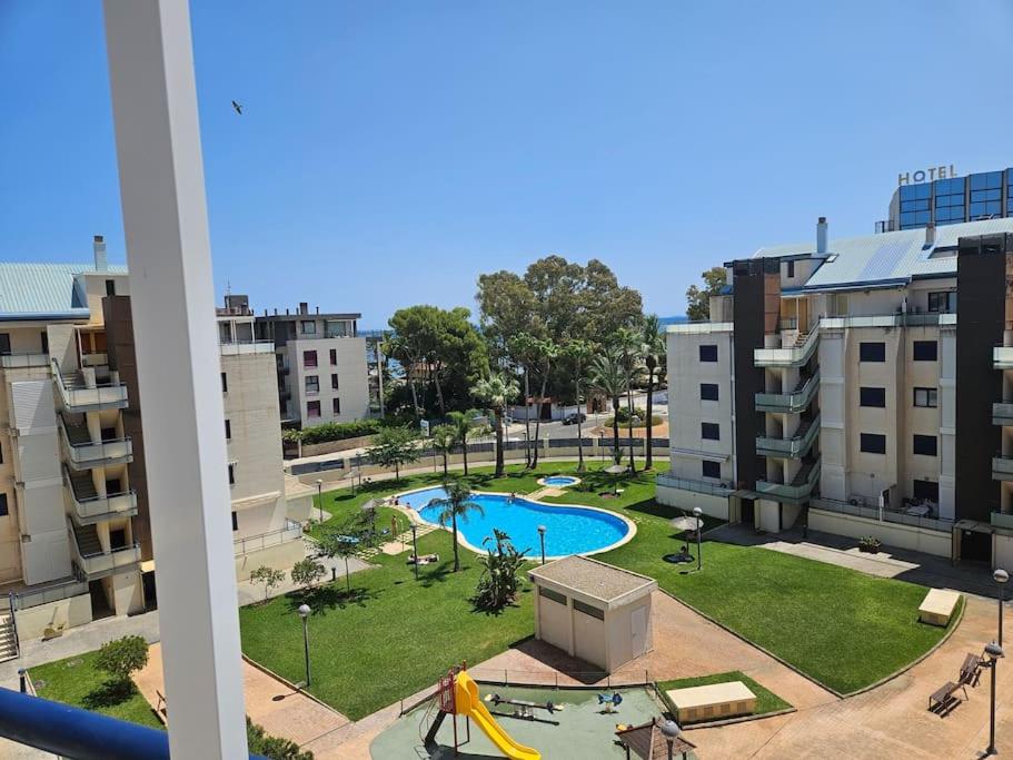 Hotel Duplex avec piscine padel plage idéal pour famille - Image 1