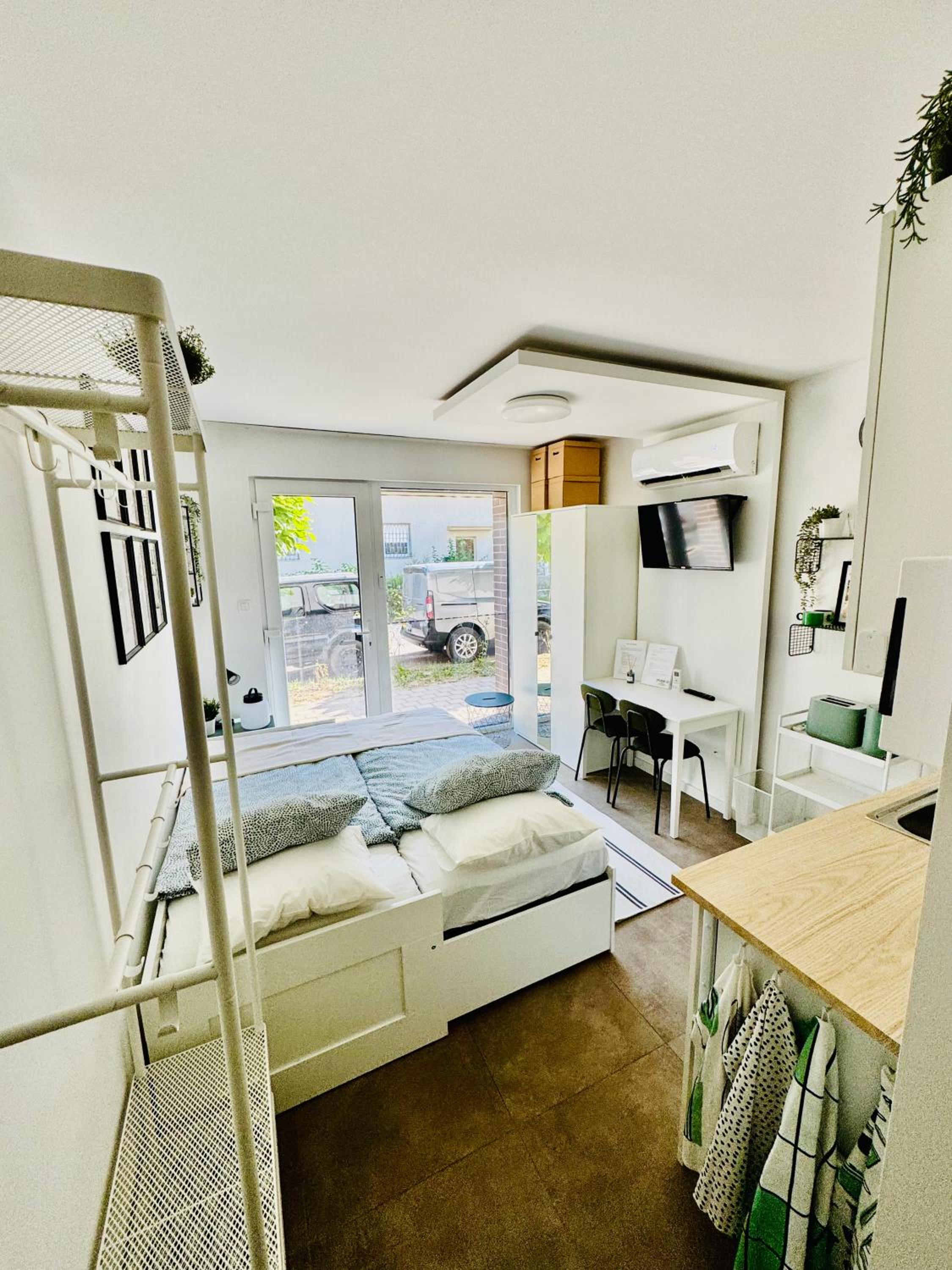 Studio 22 Apartment view 3