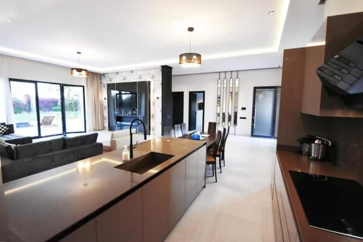 Palmeria luxery