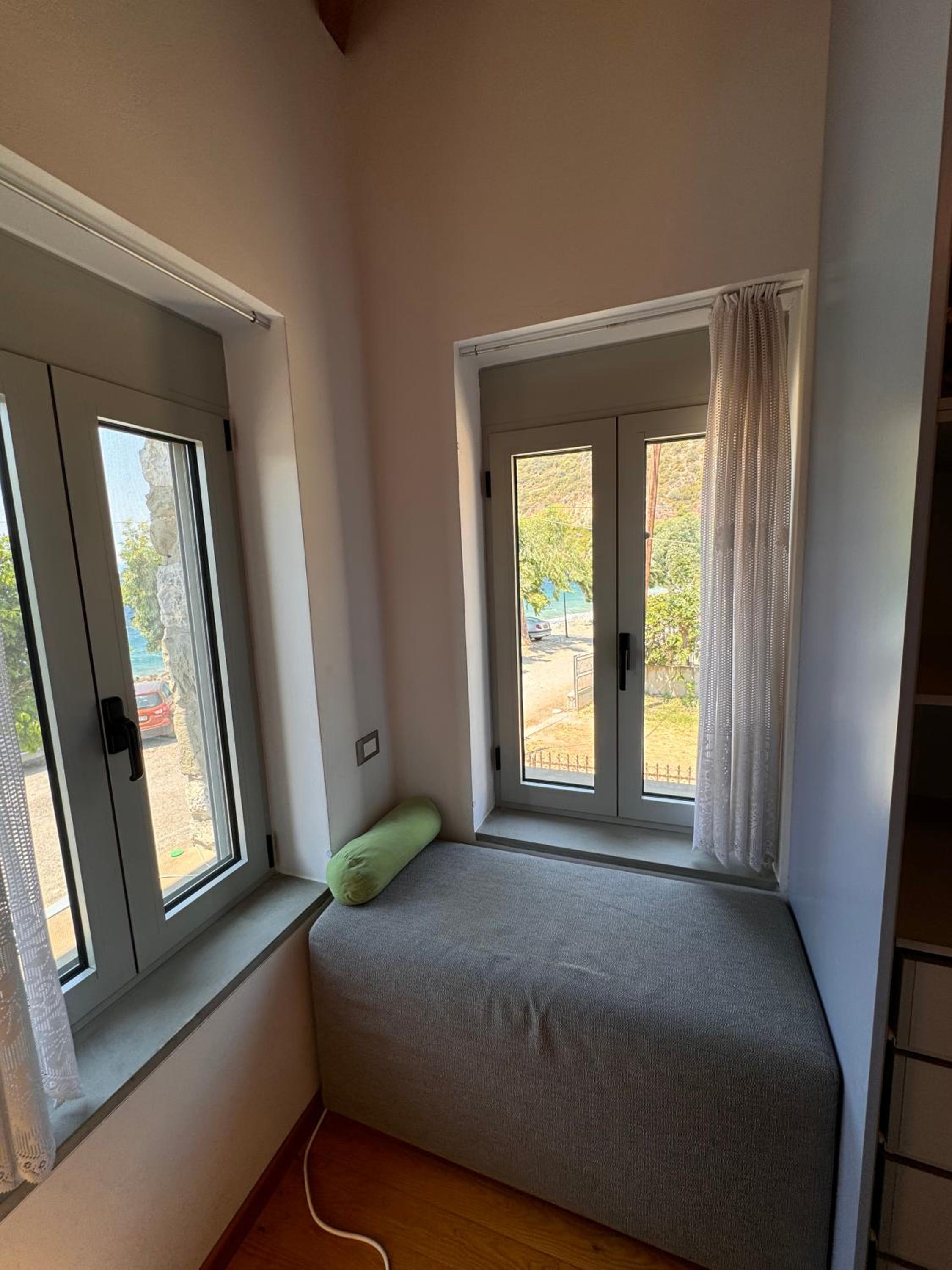 Ianos Maisonette