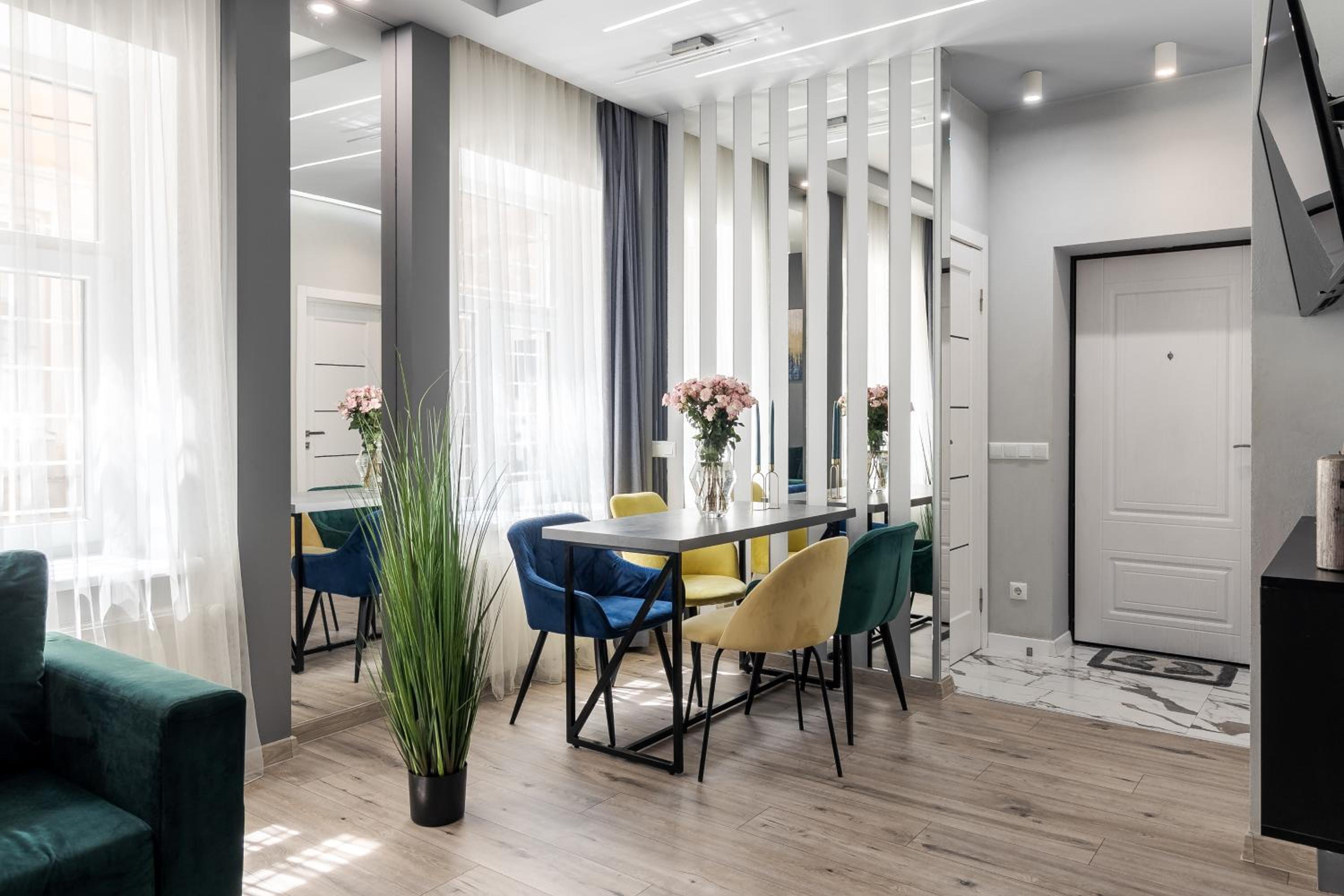 Royal Apartment on Balabana street view 3