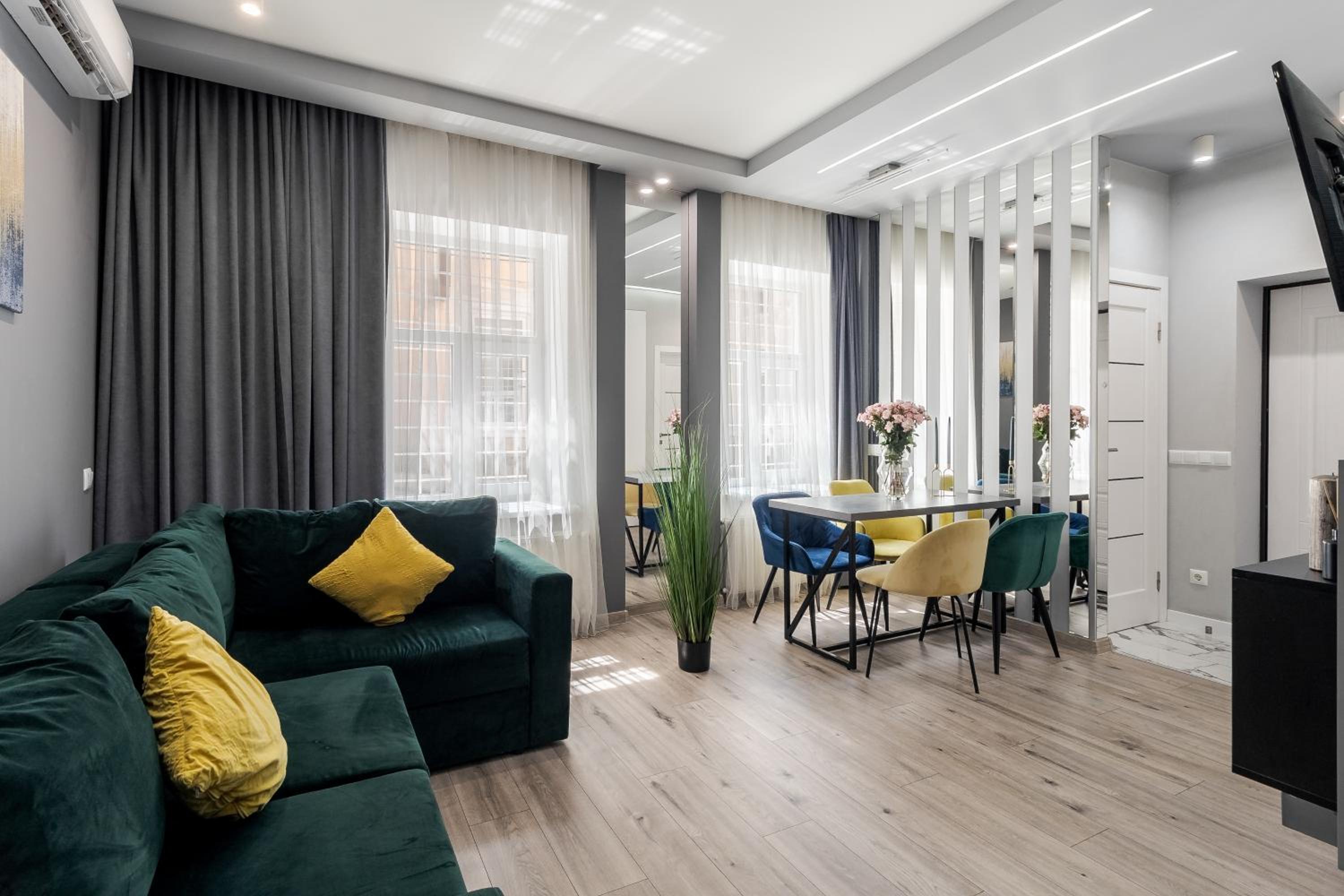 Royal Apartment on Balabana street view 4
