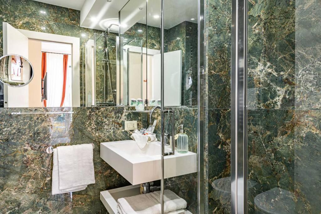 Riboty 10 Suites