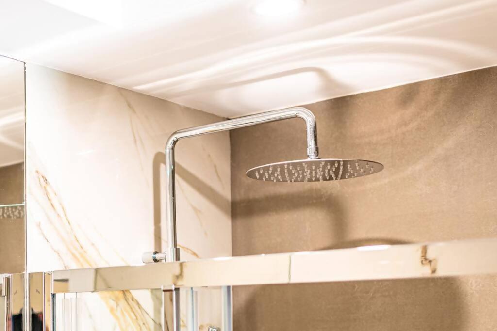 Riboty 10 Suites
