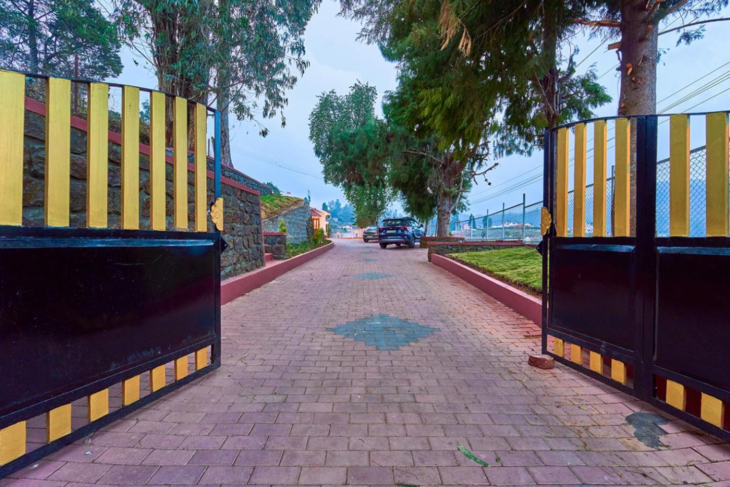 Vintage Inglenook Premium Heritage Bungalow Ooty by VOYE HOMES - A Quiet Retreat Close to Ooty Town