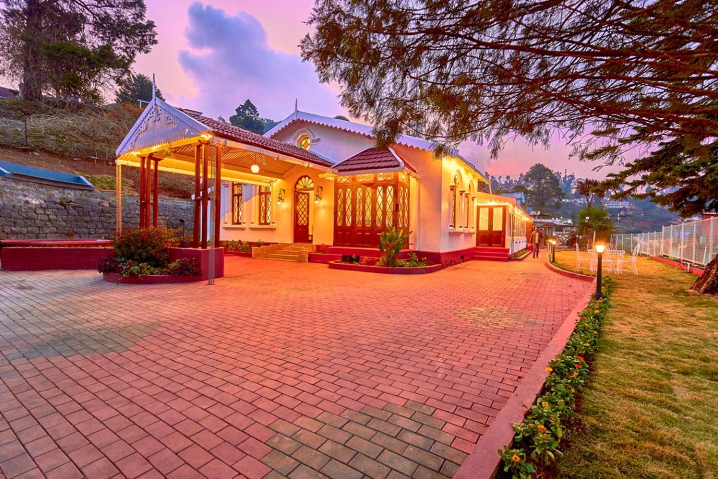 Vintage Inglenook Premium Heritage Bungalow Ooty by VOYE HOMES - A Quiet Retreat Close to Ooty Town