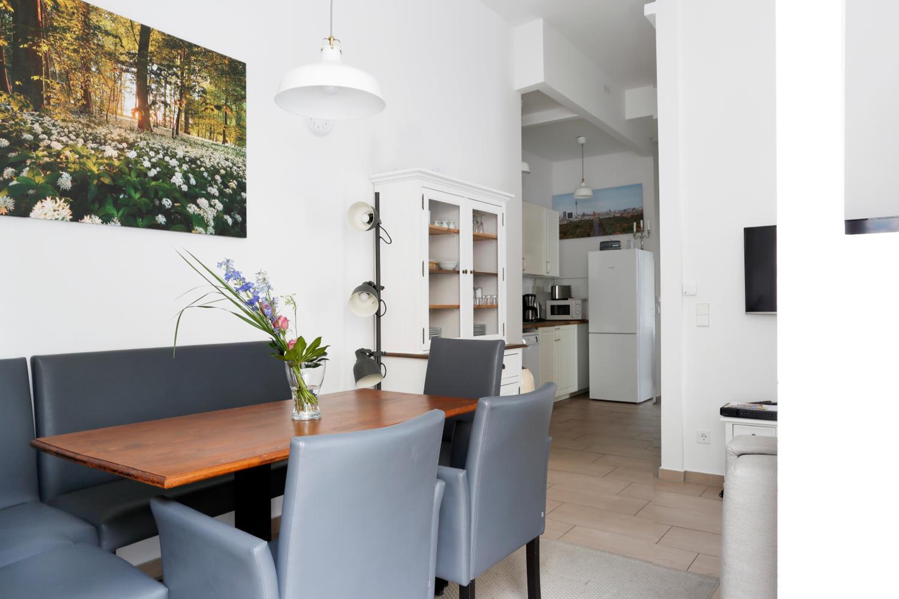 NIEB by ROCKCHAIR Apartments l SUPERHOST Status l 3 Bedrooms Boxspringbeds 3 Bathrooms in Center 