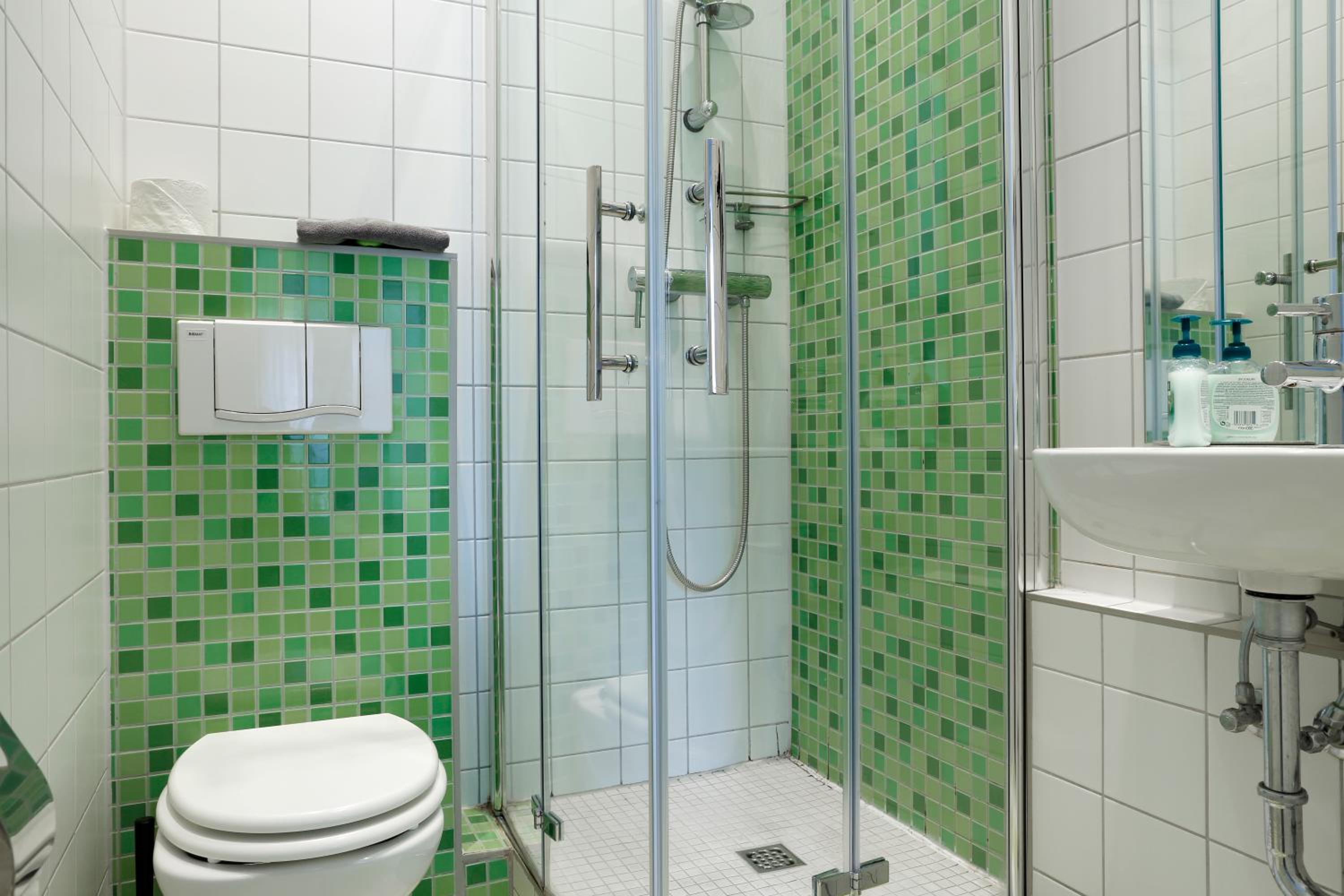 NIEB by ROCKCHAIR Apartments l SUPERHOST Status l 3 Bedrooms Boxspringbeds 3 Bathrooms in Center 