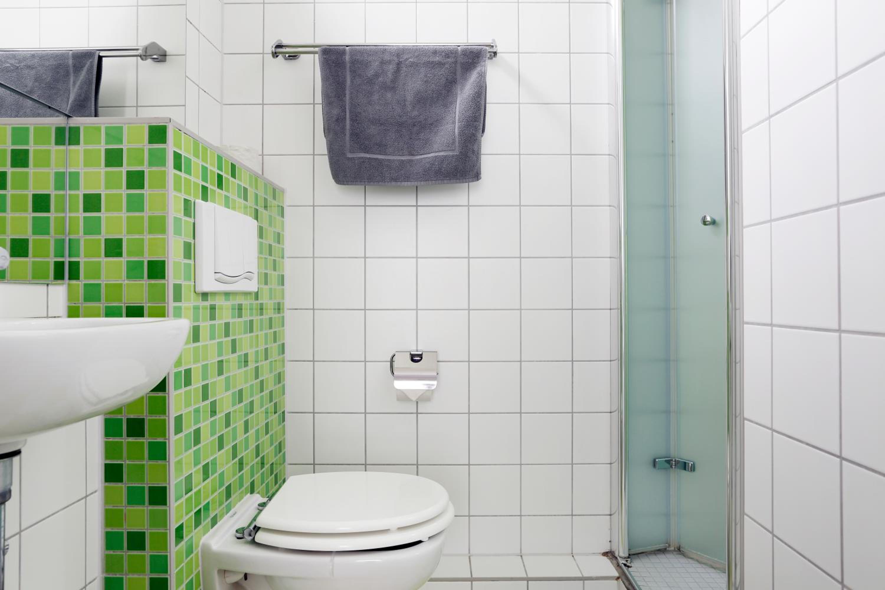 NIEB by ROCKCHAIR Apartments l SUPERHOST Status l 3 Bedrooms Boxspringbeds 3 Bathrooms in Center 
