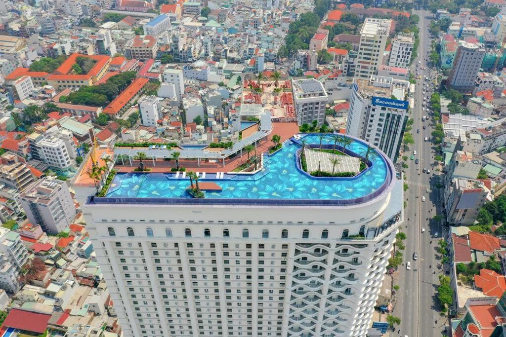 Modern 2BR Condo at Terra Royal by Orli Studio F21