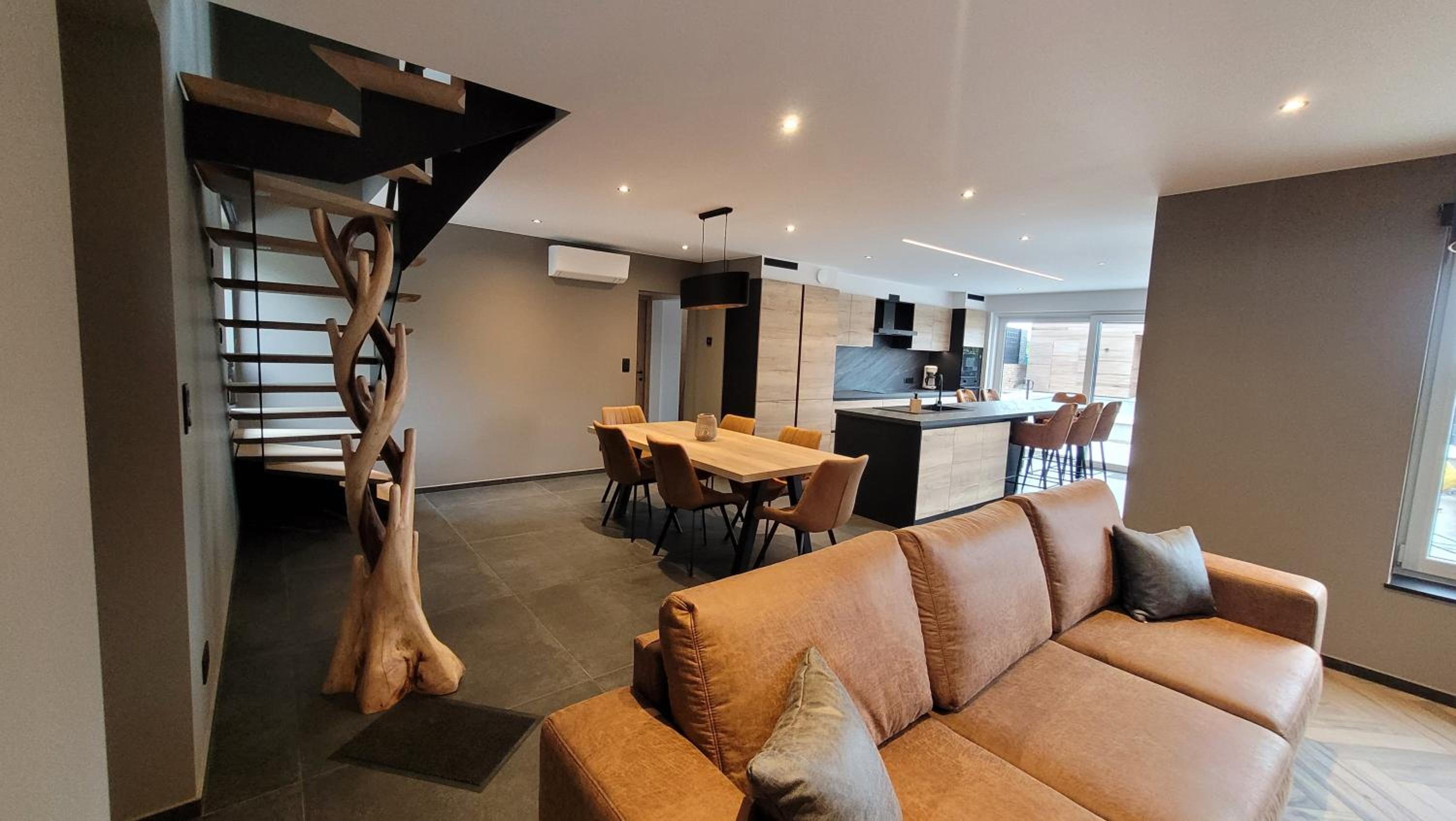 Maison T