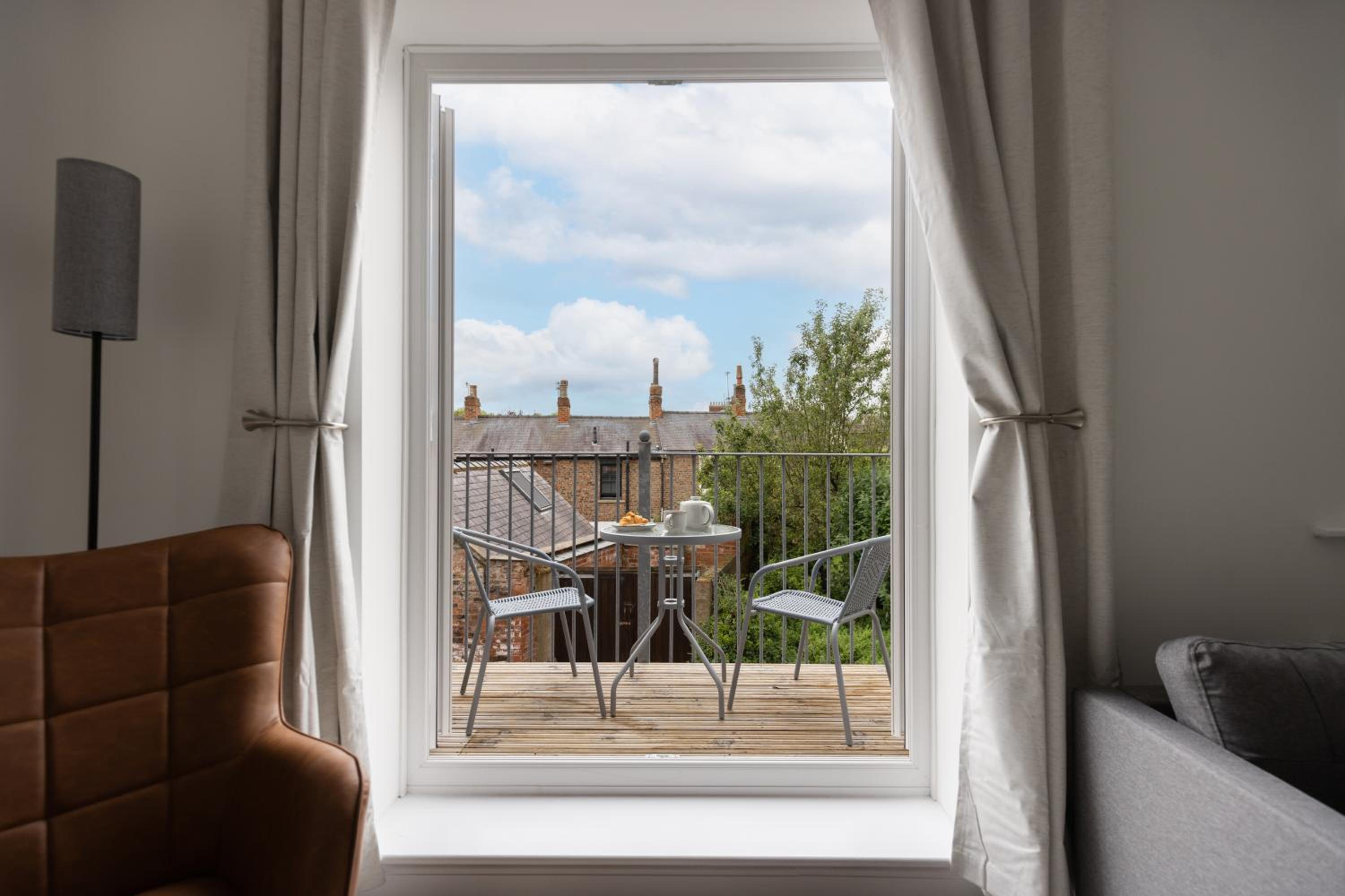 Micklegate House Modern Comfort in Historic York view 2