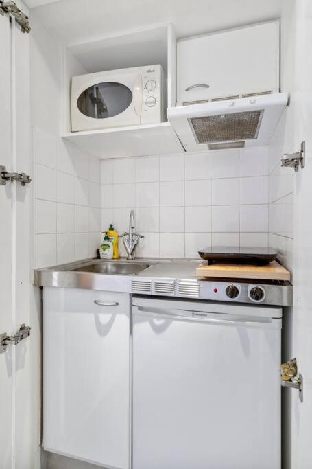92B Convenient Central Sydney Studio, Close to All