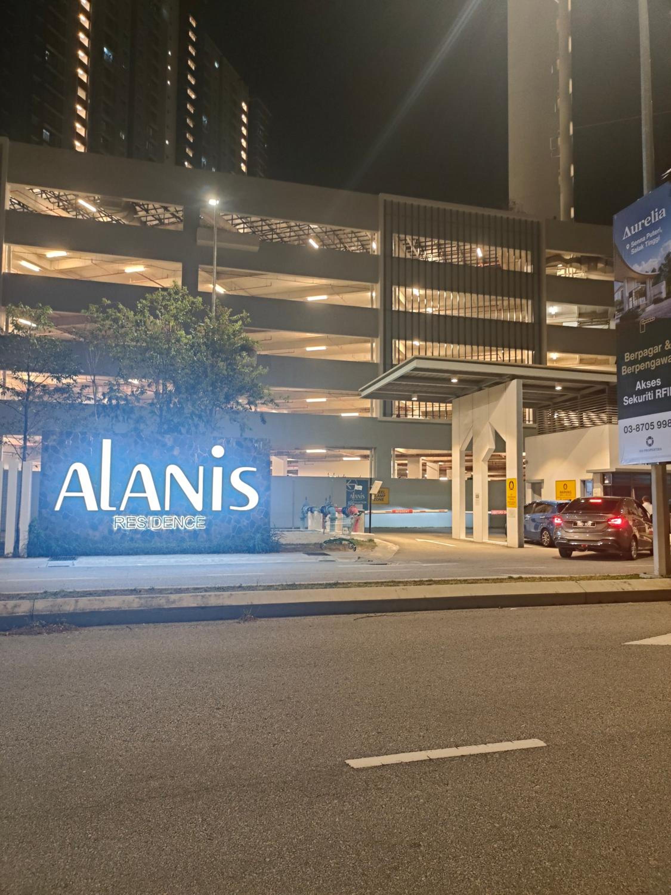 769 Lili Solace Alanis Residence near KUL AIRPORT photo 8