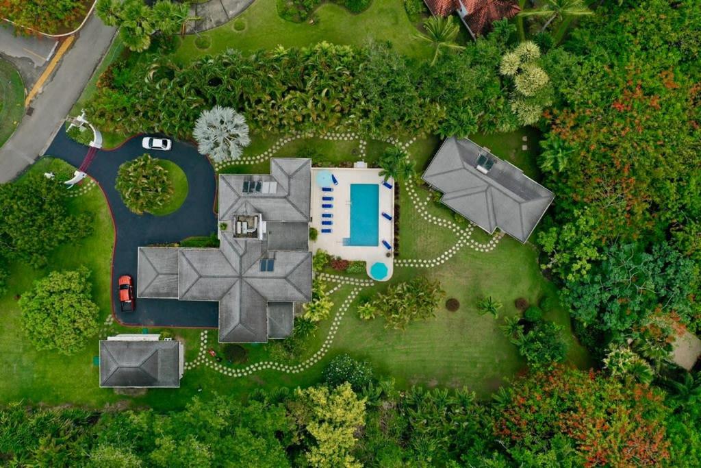 Luxury Villa With a Stunning Private Swimming Pool