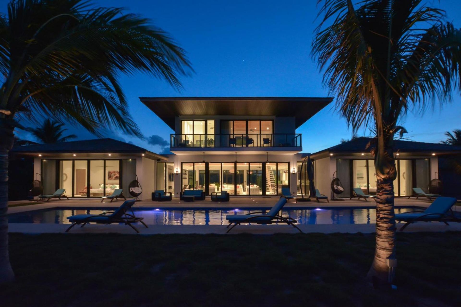 Luxurious Ocean Front Mansion in The Bahamas