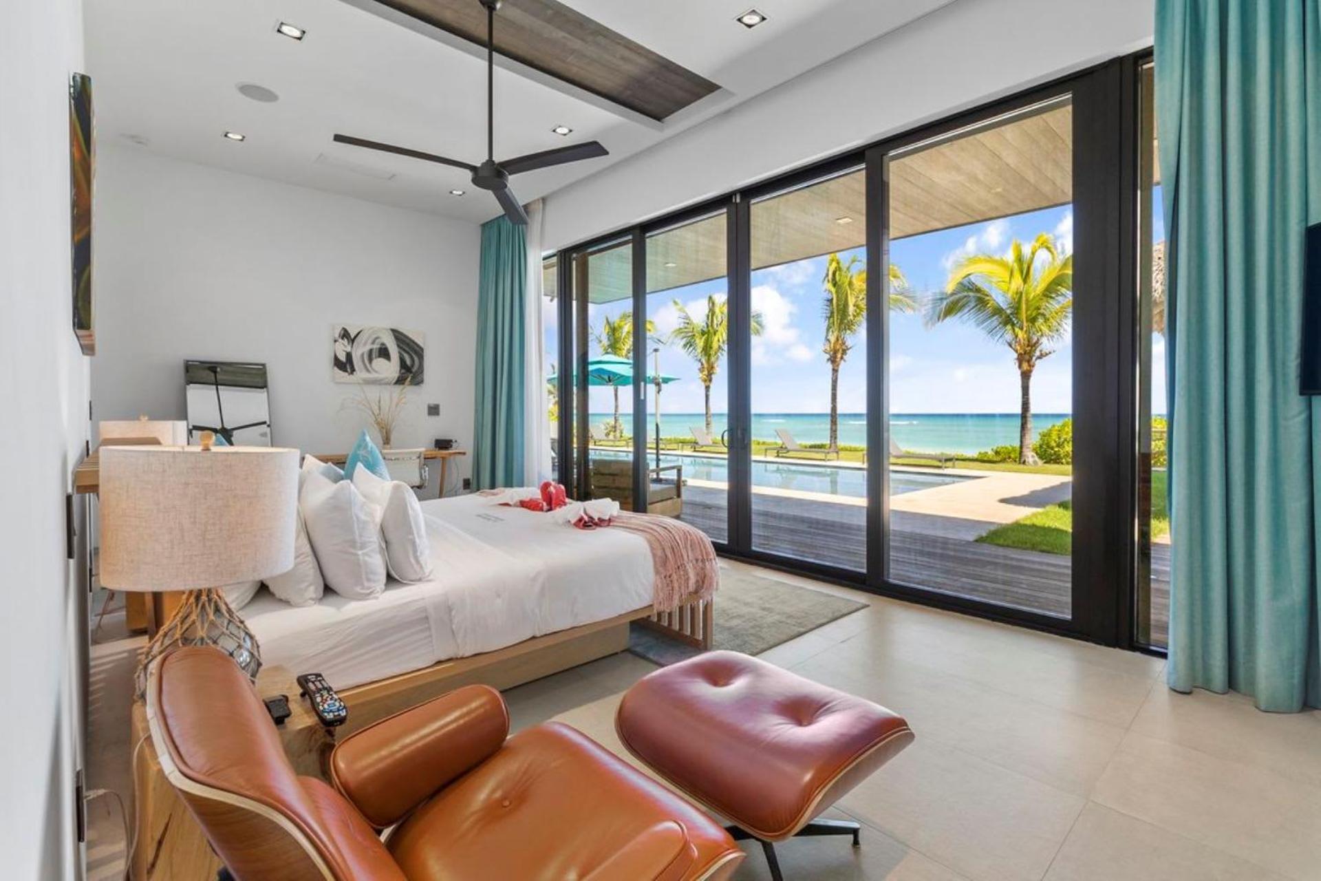 Luxurious Ocean Front Mansion in The Bahamas