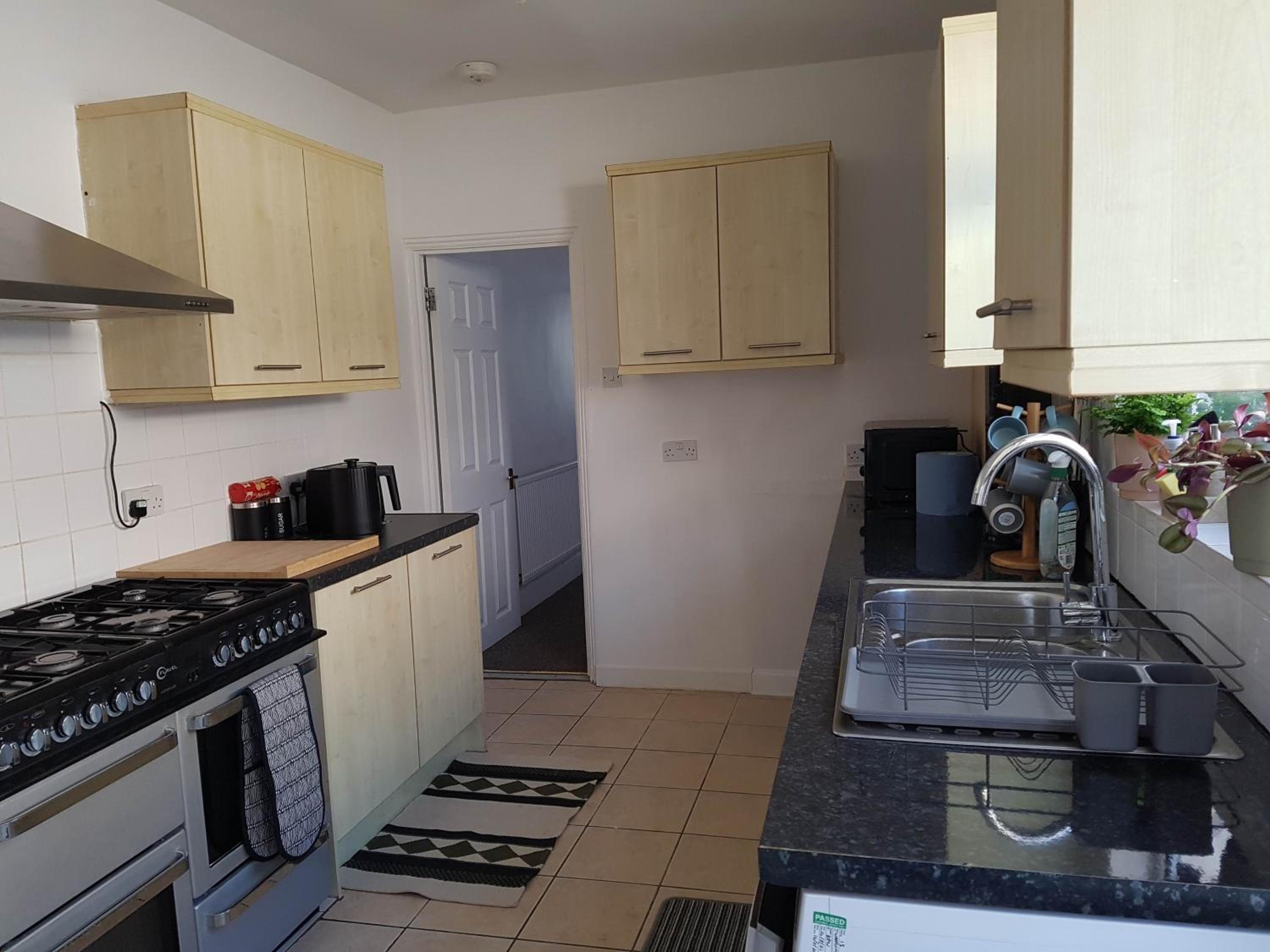 Portsmouth House near Centre 3 Bedrooms