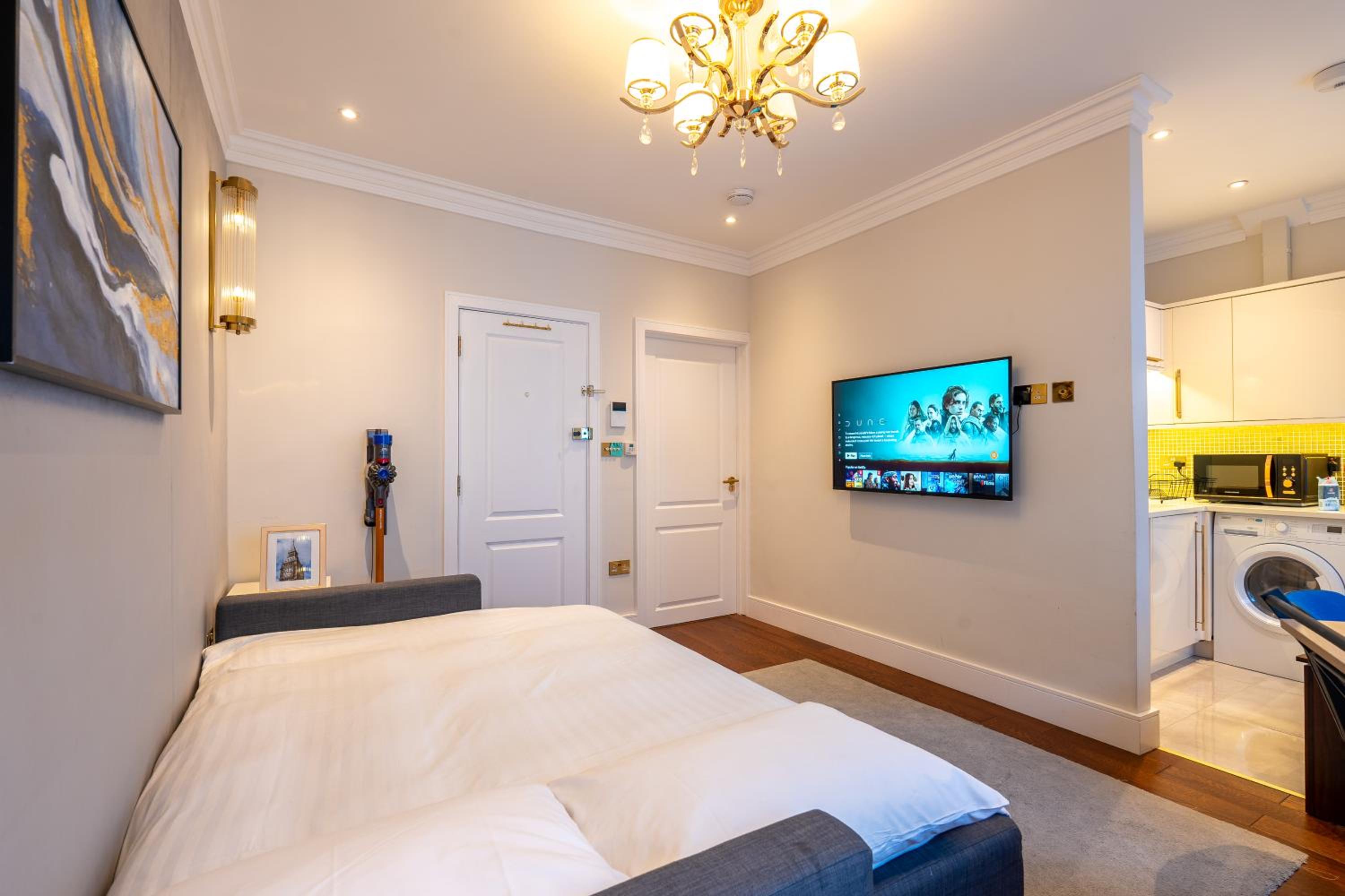 Camden's Luxurious Urban Escape
