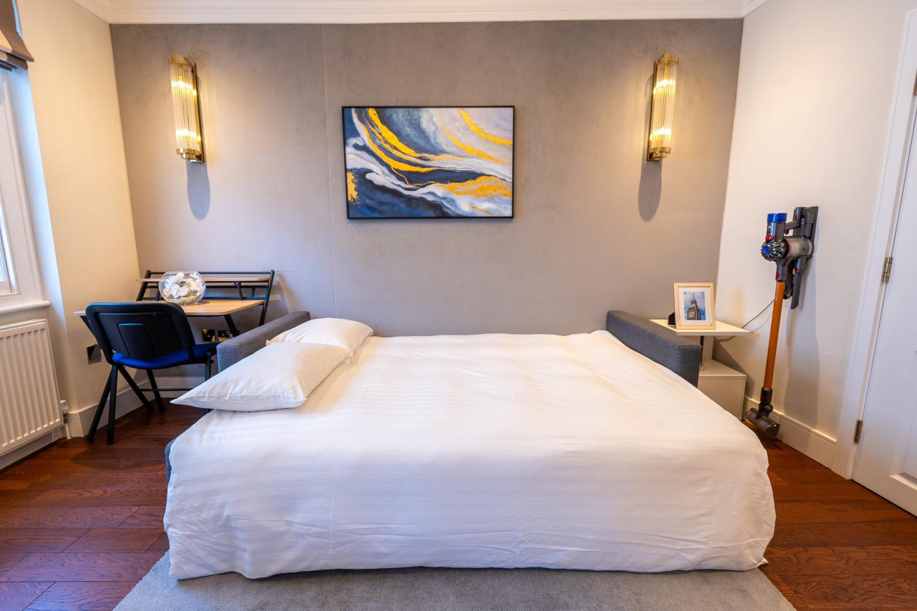 Camden's Luxurious Urban Escape