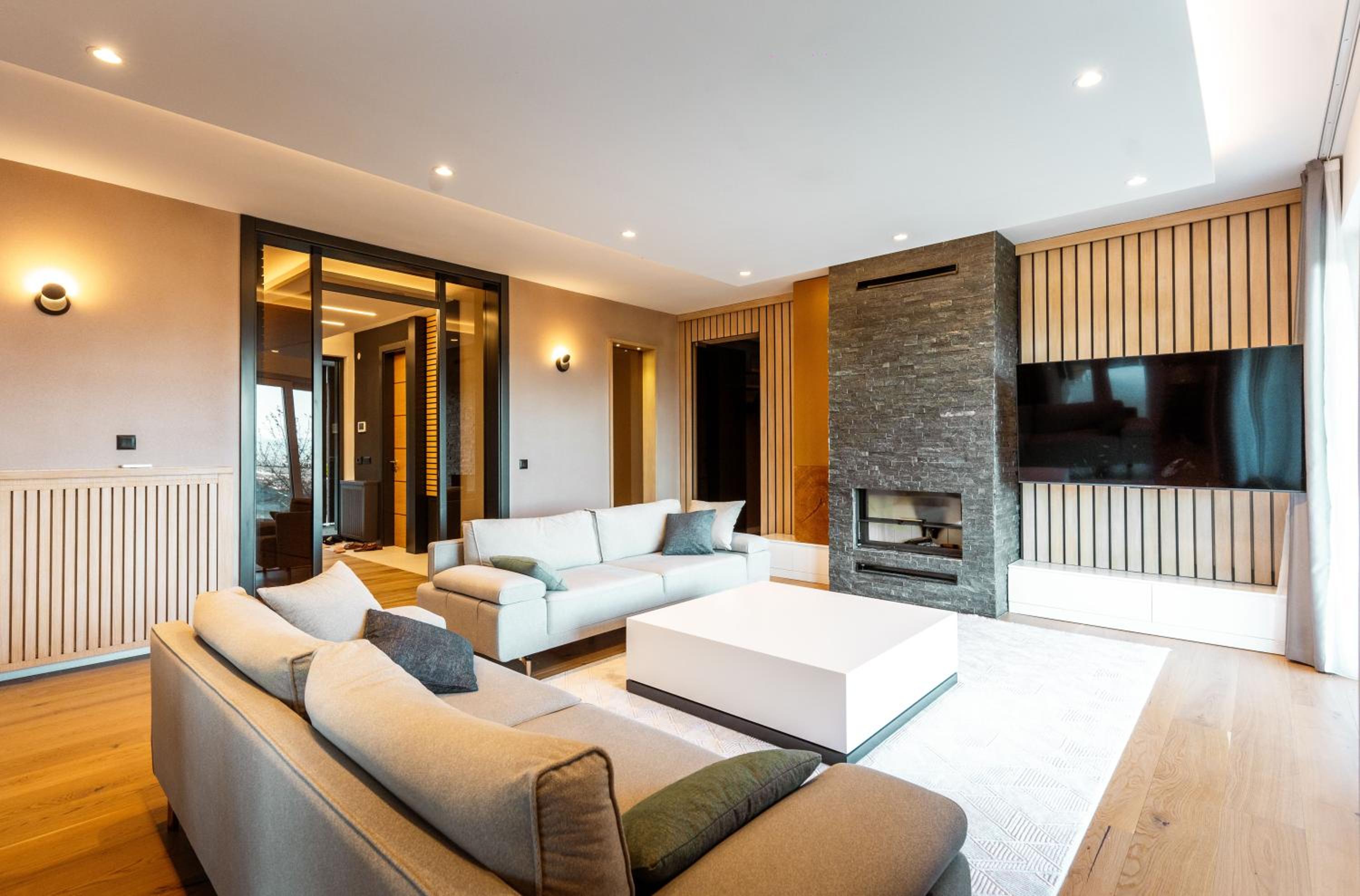 Hillmax Residence