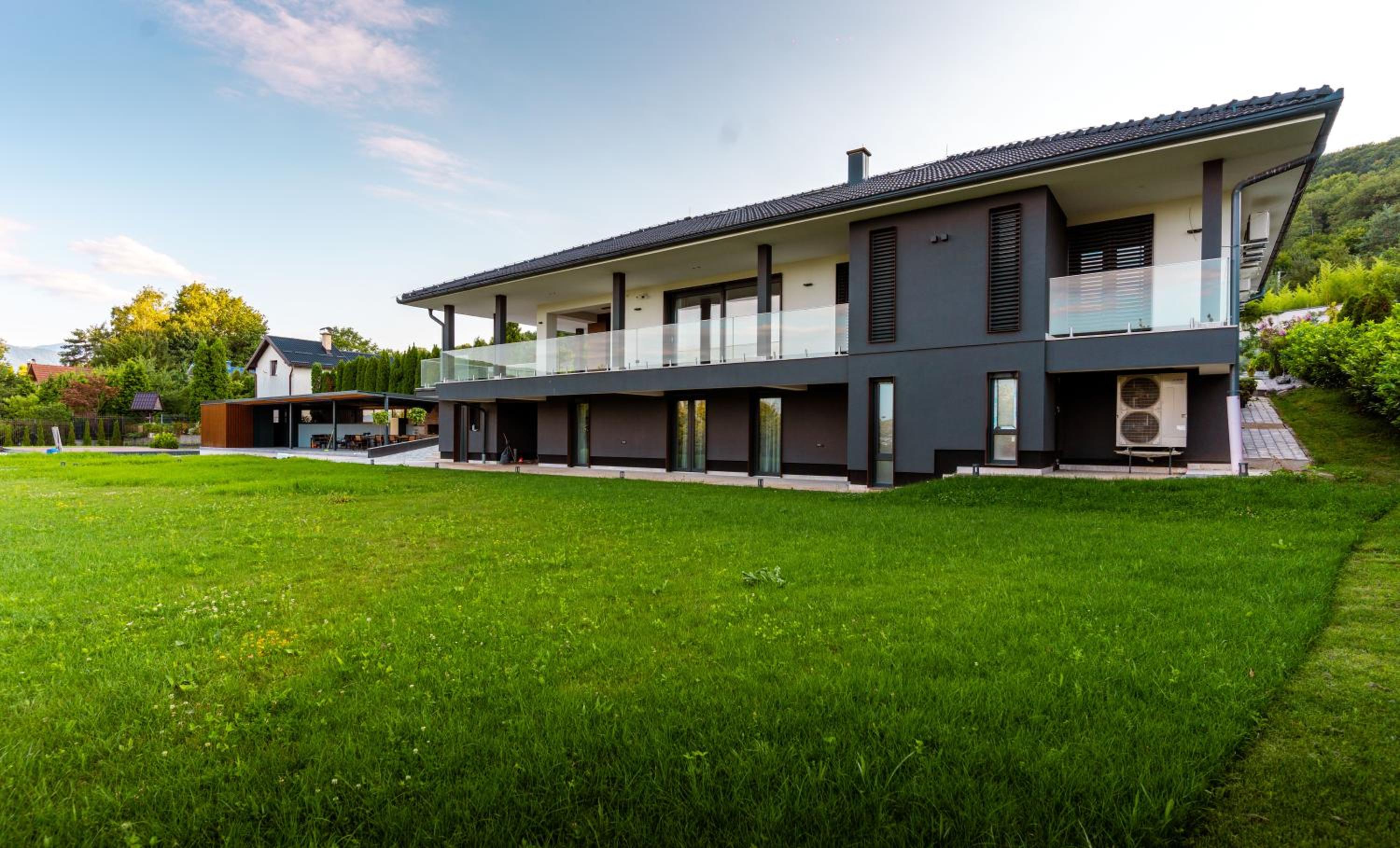 Hillmax Residence