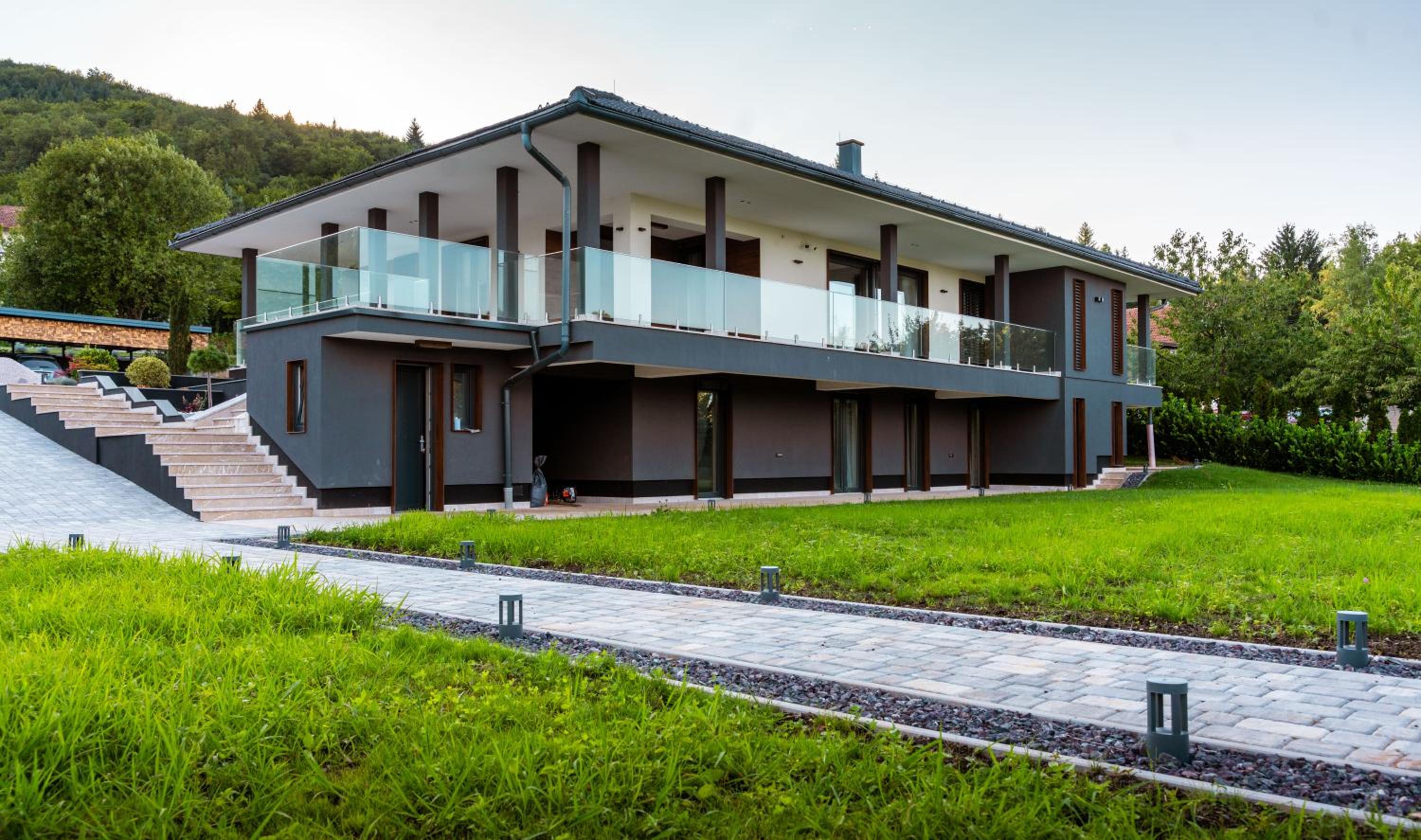 Hillmax Residence