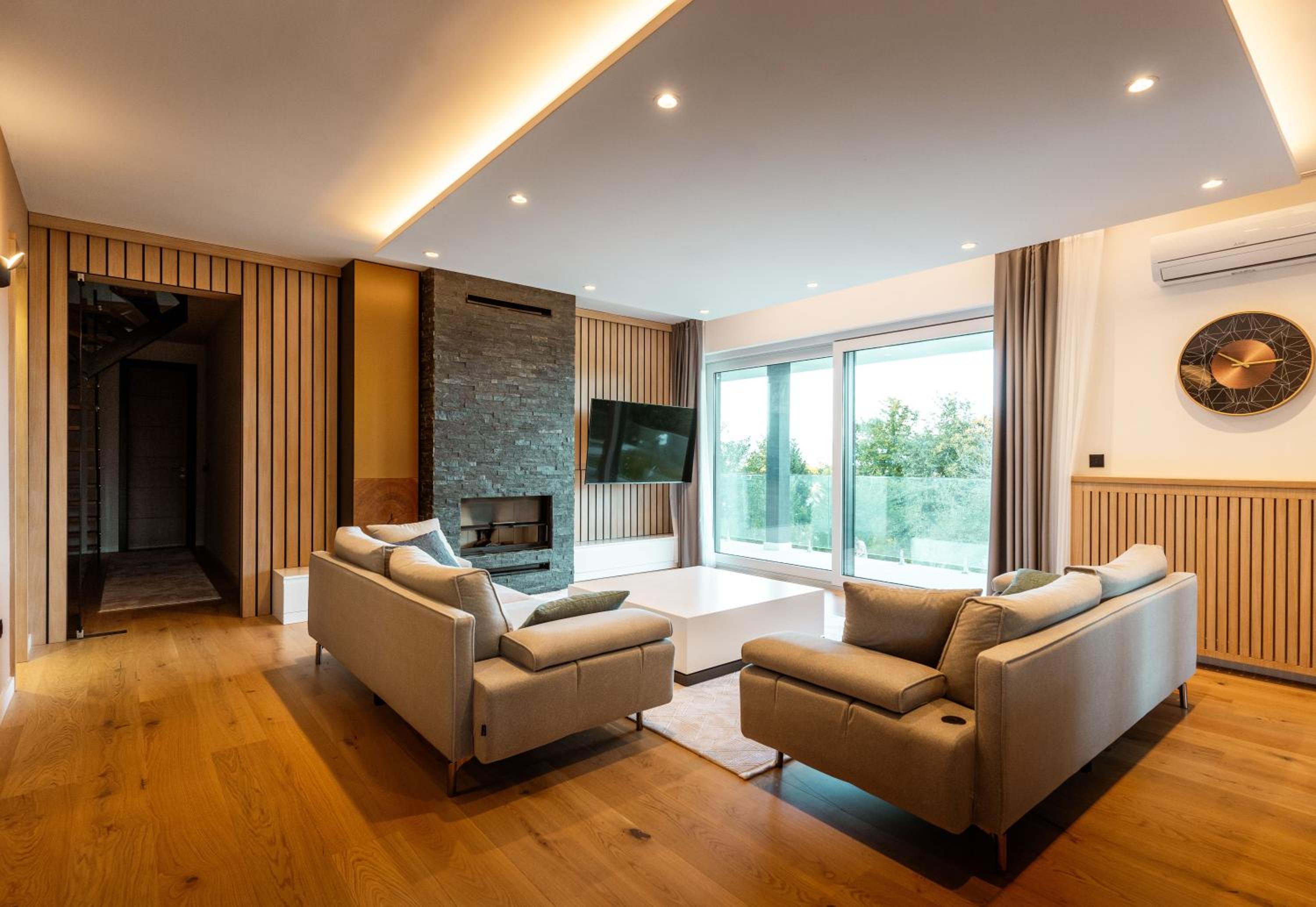 Hillmax Residence
