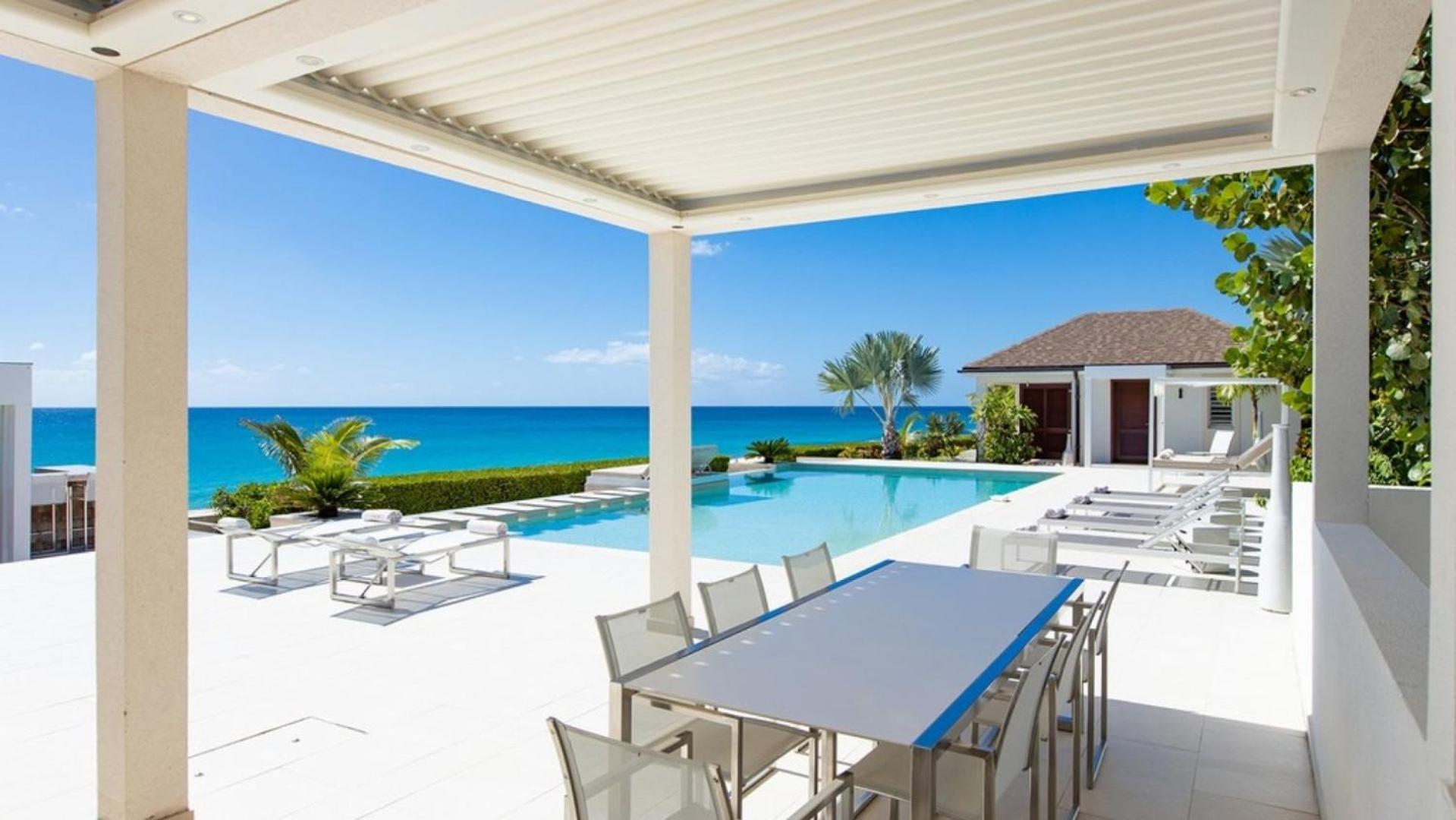 Deluxe 4BR beachfront villa with sunset views