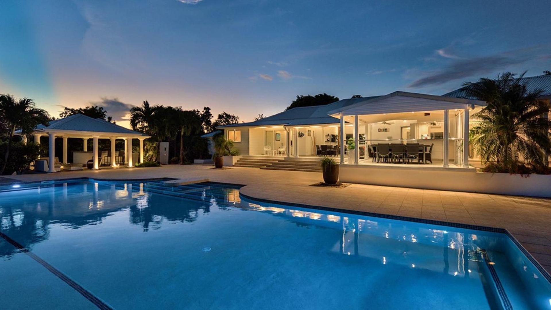 Ideal family villa with enchanting ocean views