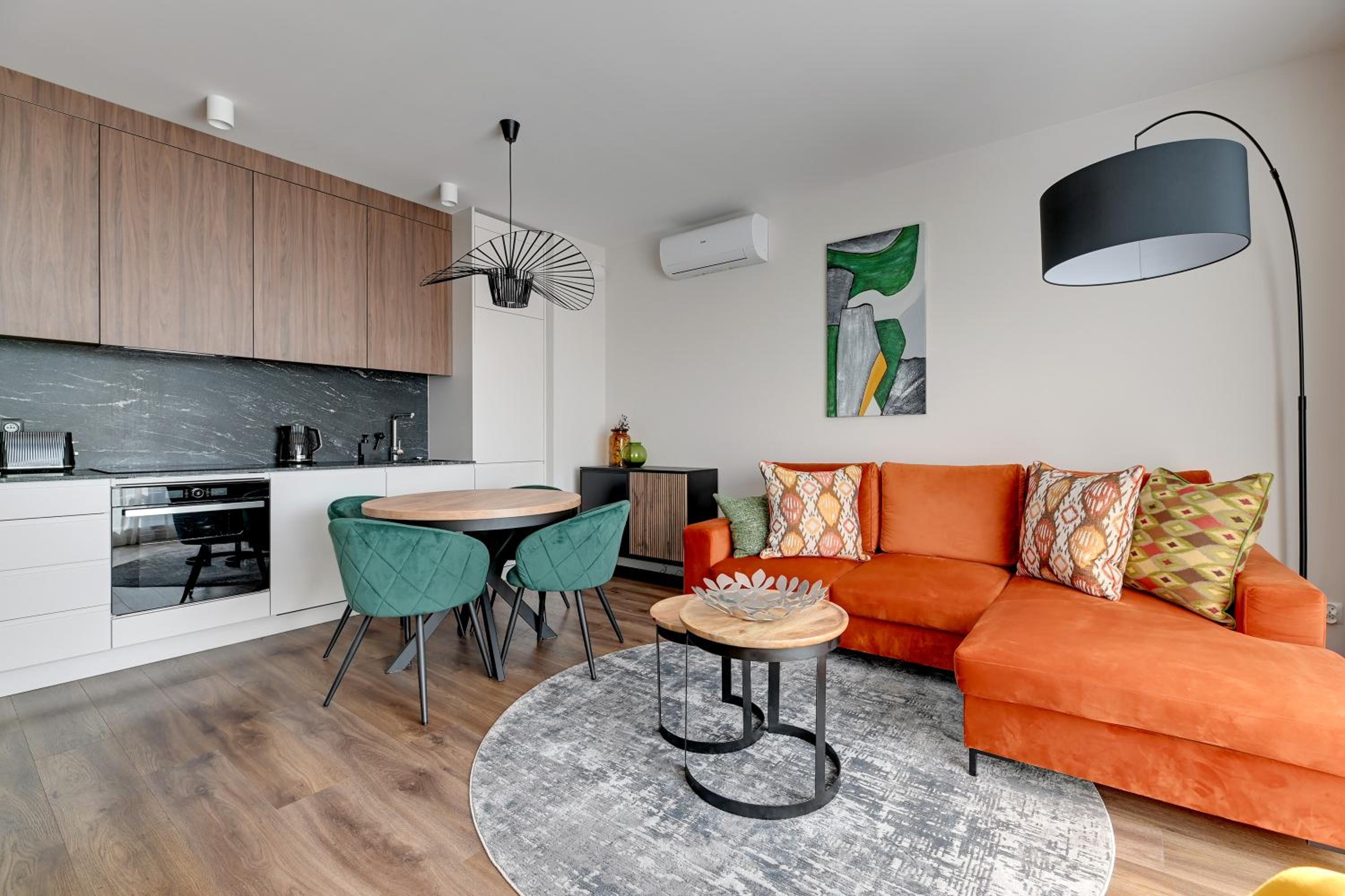 Scala Suites with Parking by Lion Apartments