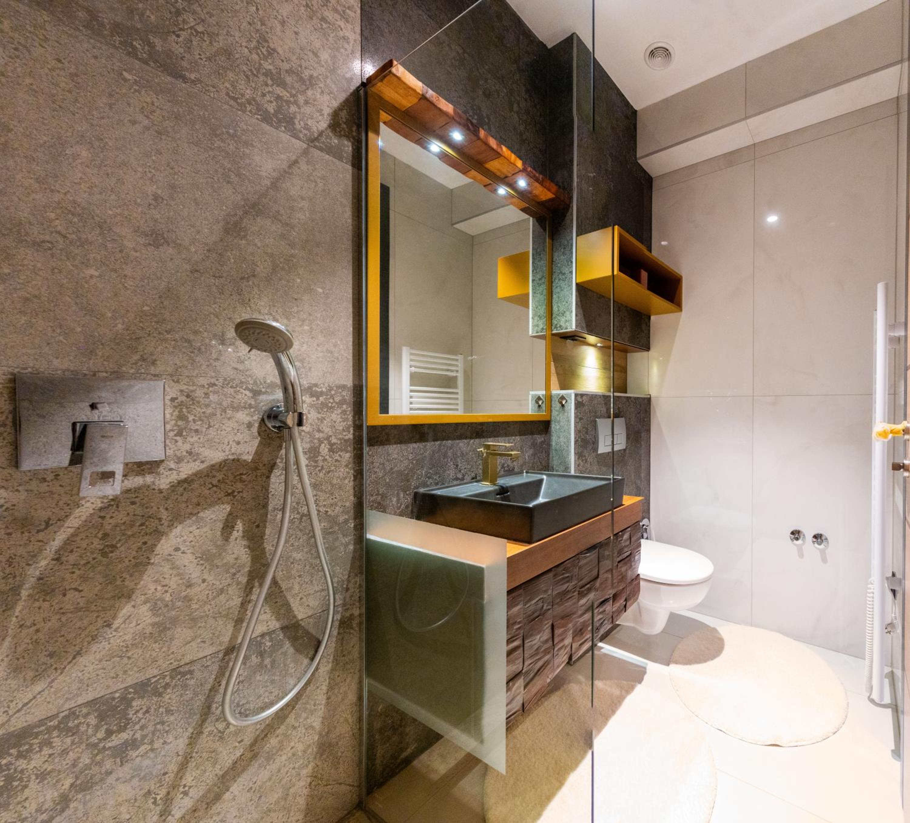 Hillmax Residence