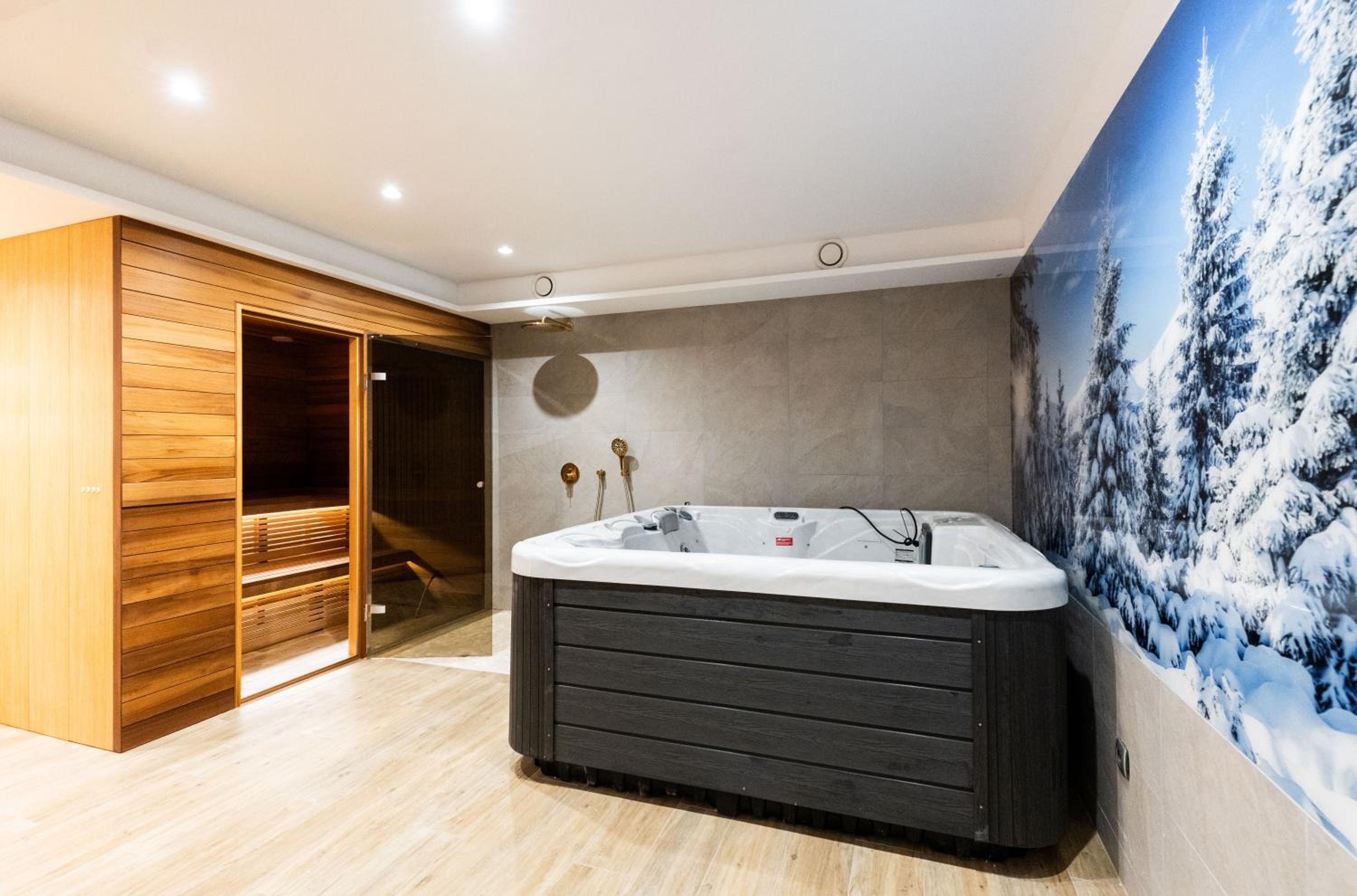 Hillmax Residence
