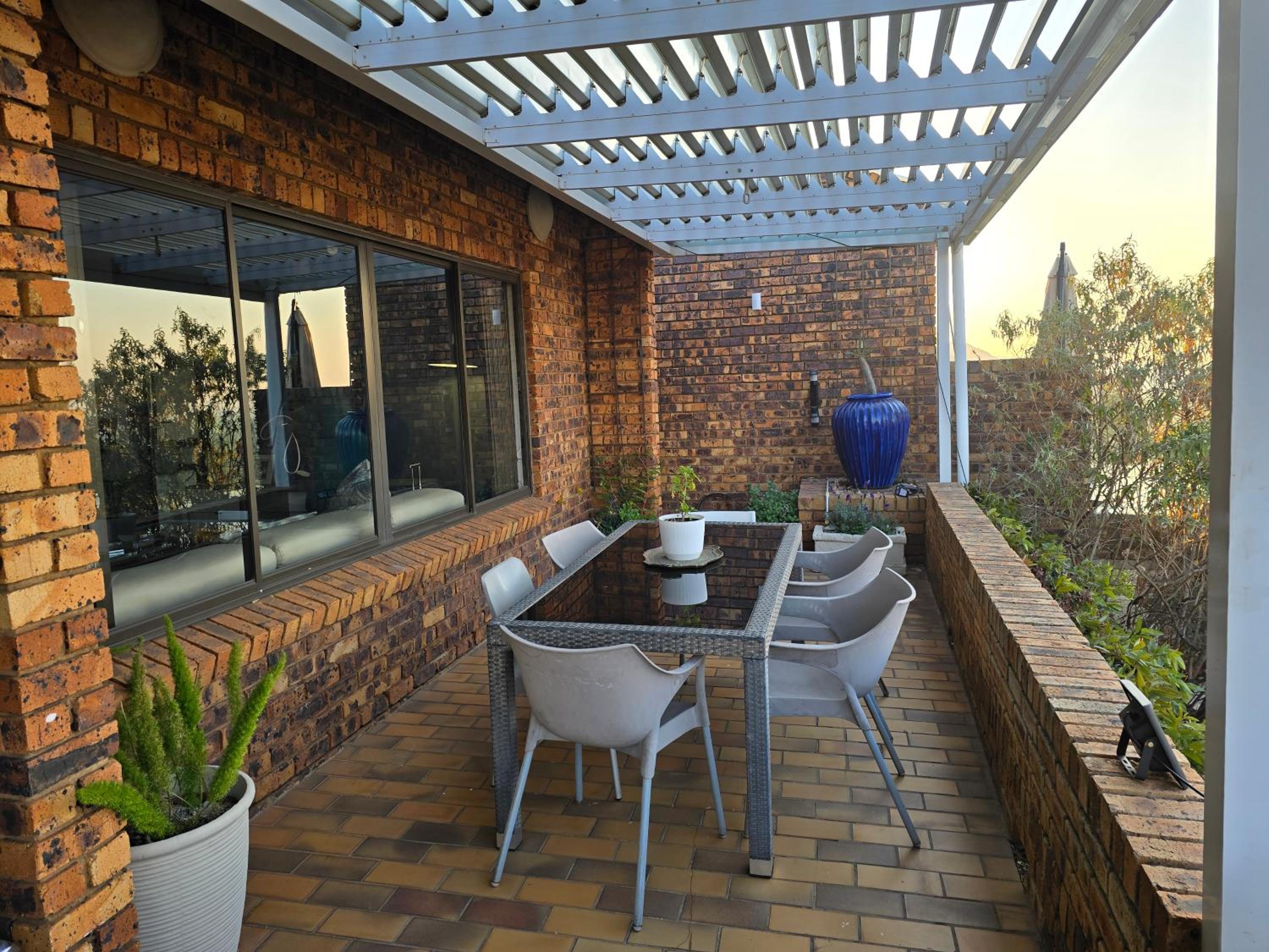 180 Degrees View on The Kloof view 3