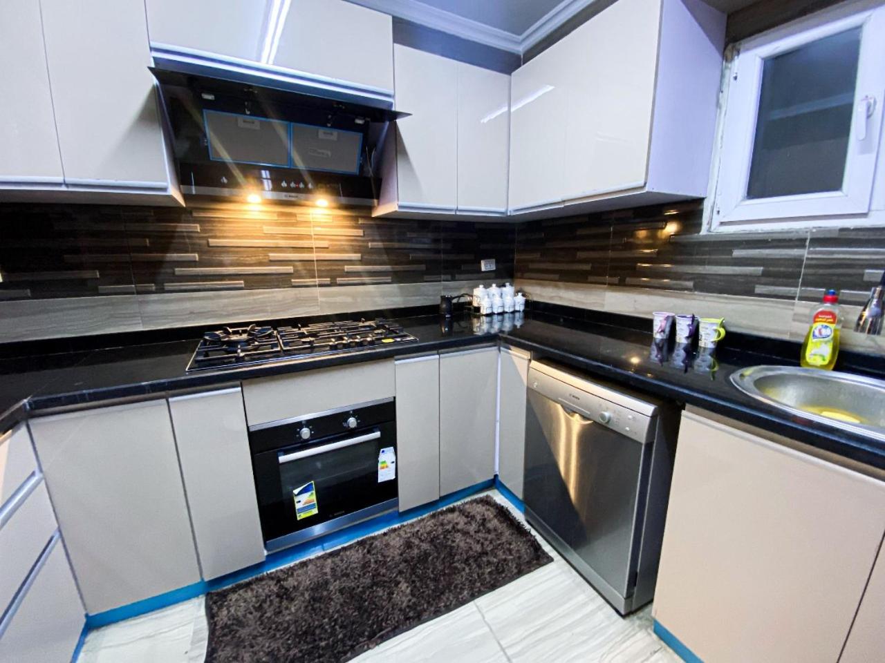 Maadi apartment near city center airport 2bedroom 2 bathroom 2balcony 1 dressing Room
