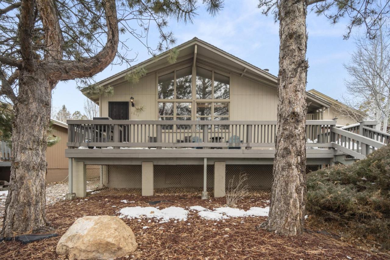 Country Club Flagstaff home with view of Golf Course
