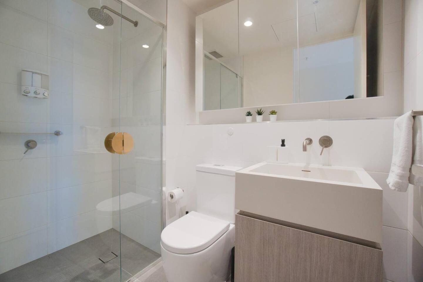 New and Modern 2BR Gem in Rundle Mall