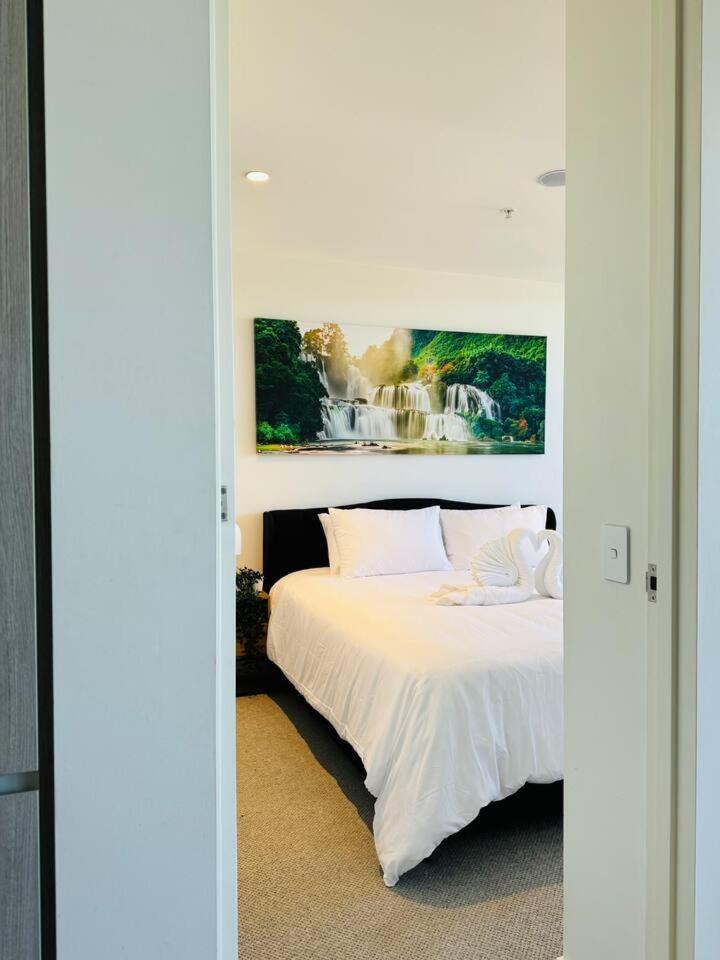 New and Modern 2BR Gem in Rundle Mall