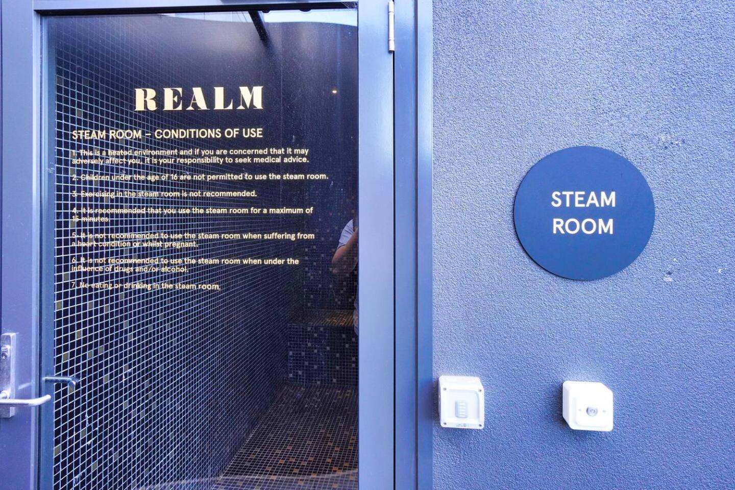 Serenity in the Sky - 2BR Apt in Rundle Mall